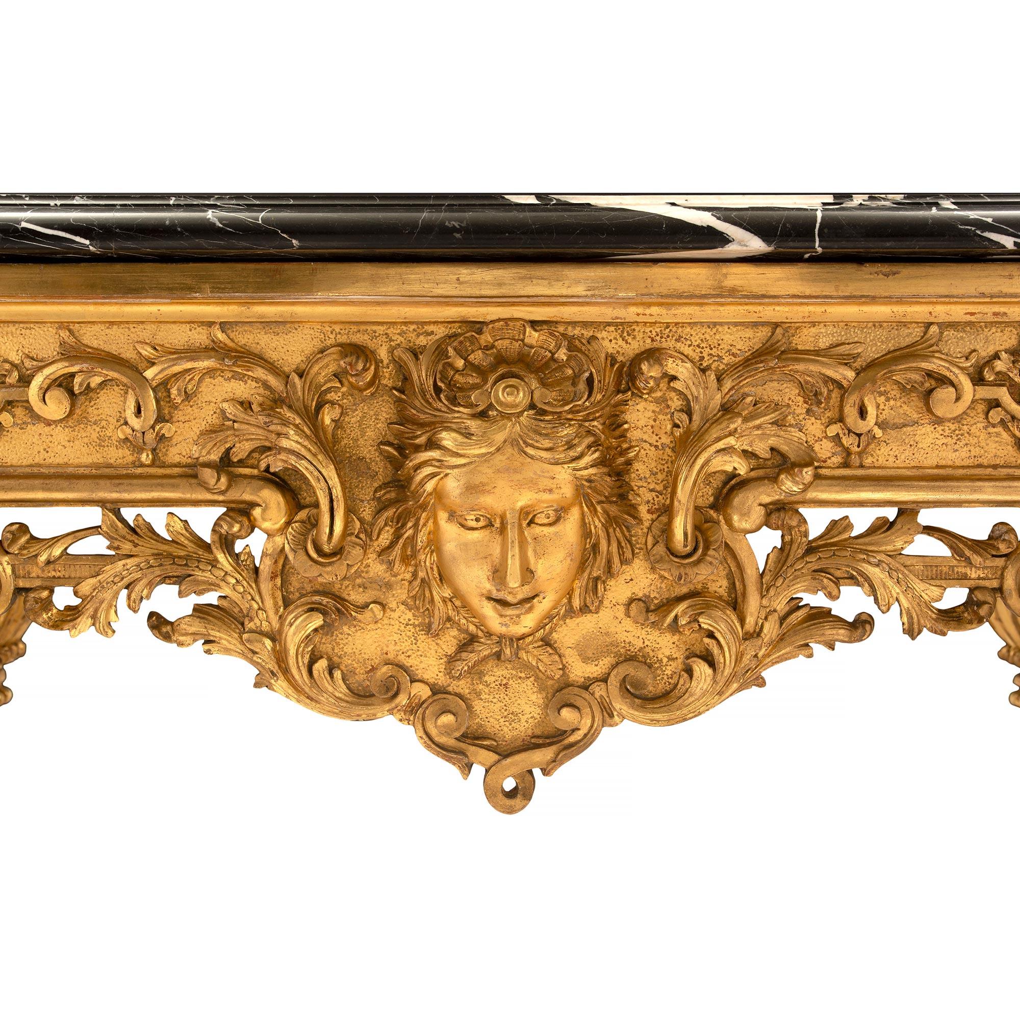 XIXe siècle Console française du 19ème siècle de style Louis XIV en bois doré et marbre ancien en vente