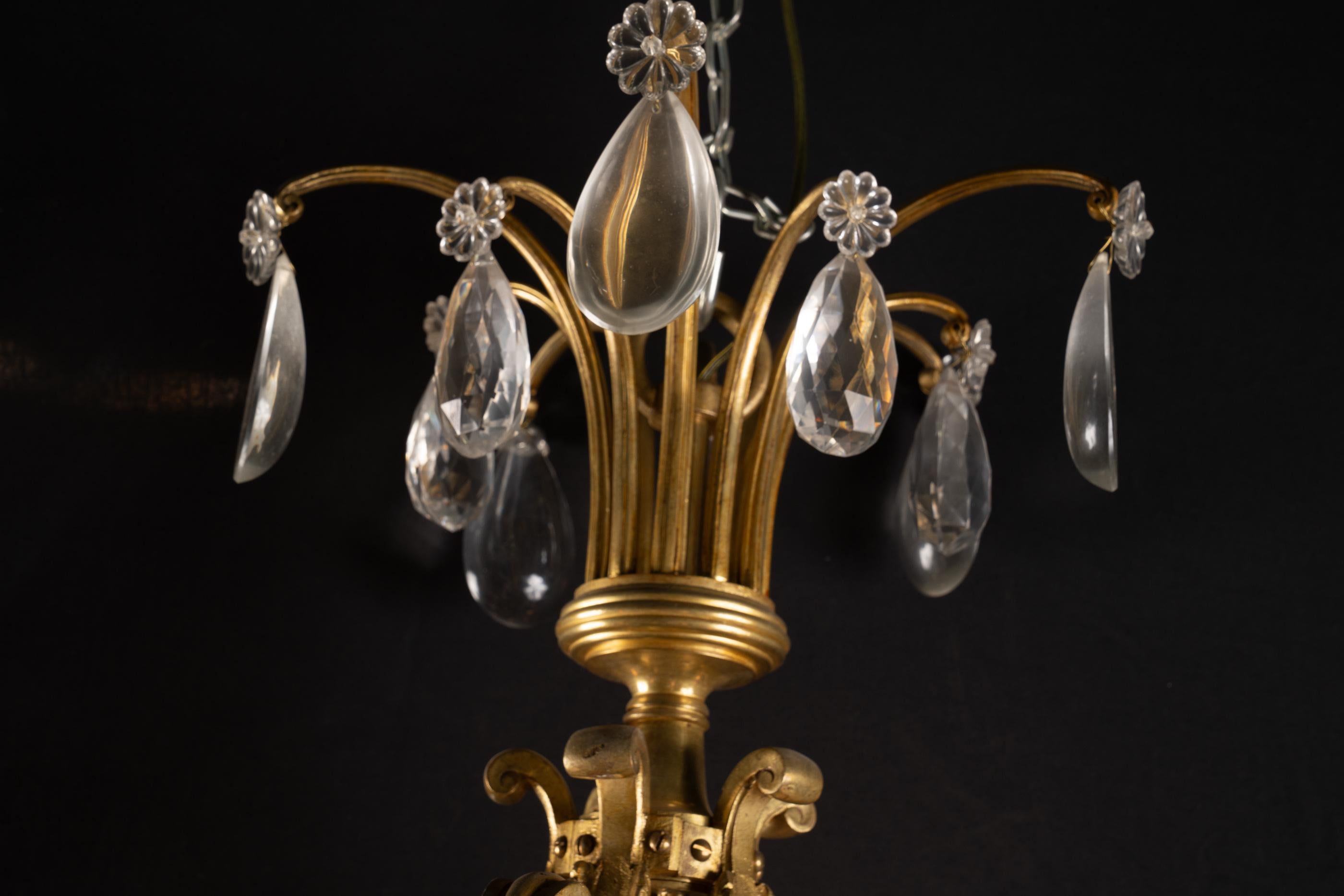 Cristallo Lampadario francese del XIX secolo Luigi XV in bronzo e cristallo in vendita