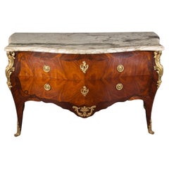Commodes and Chests of Drawers