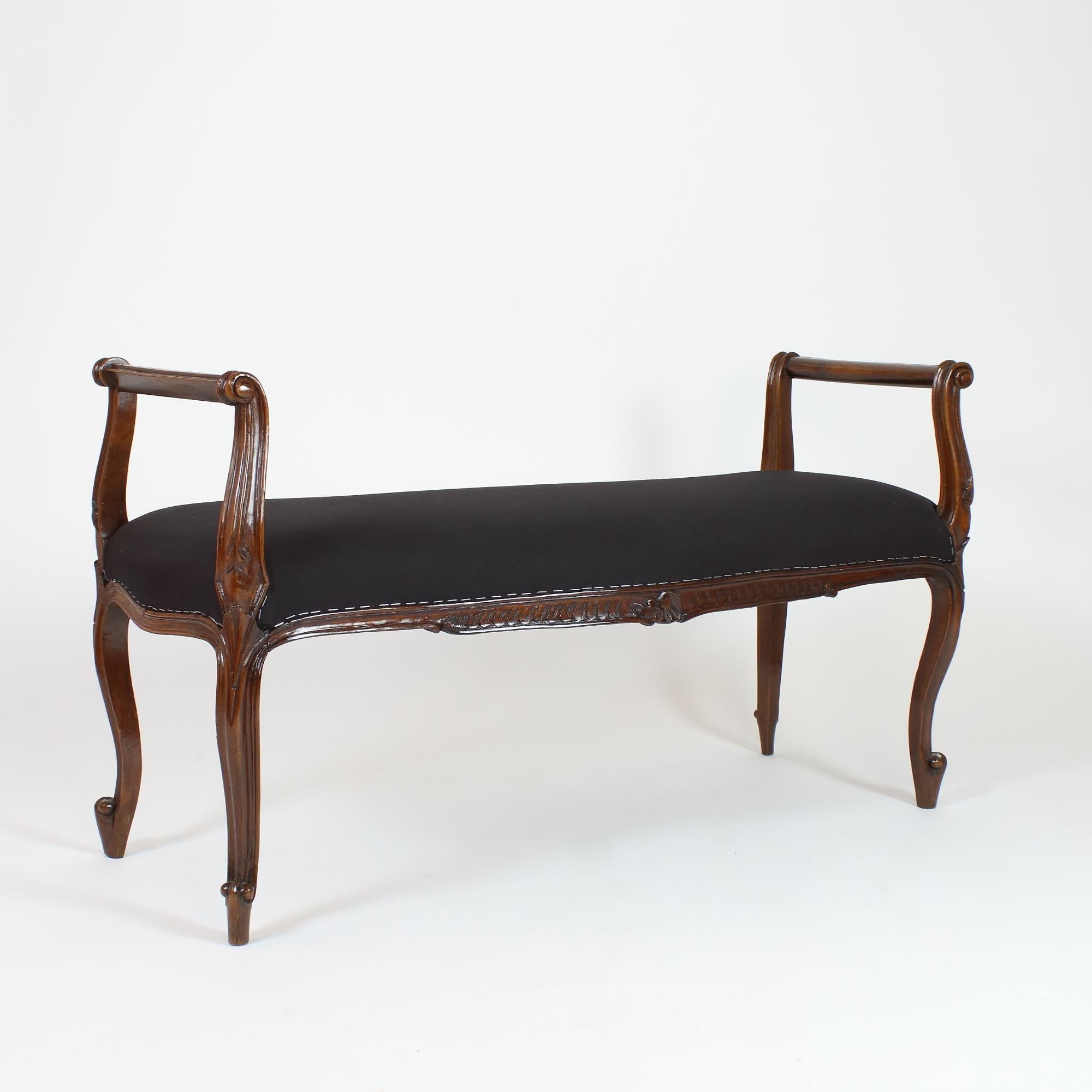 French 19th Century Louis XV Large Walnut Stool or Bedroom Bench For Sale 5