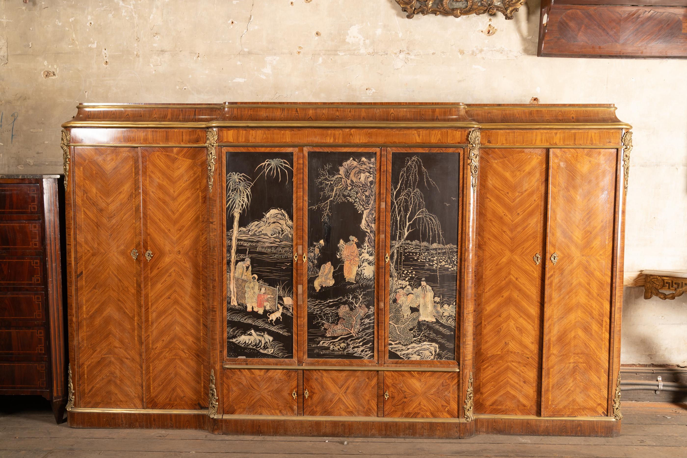 French 19th Century Louis XV Marquetry Cabinet with  Bronze D'ore Mounts For Sale 5