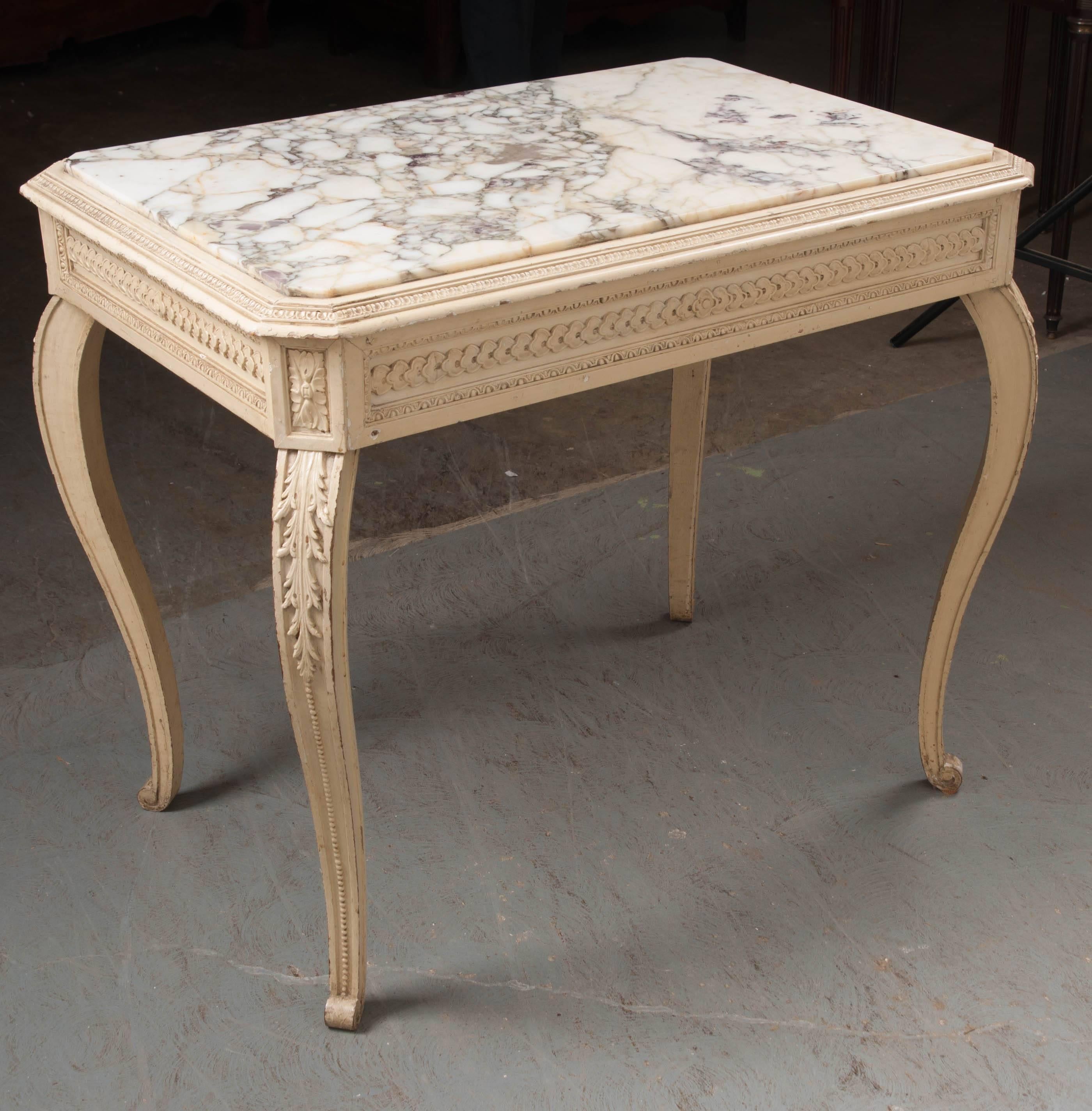 Französischer Louis-XV-Tisch mit bemalter Marmorplatte aus dem 19. Jahrhundert im Angebot 3