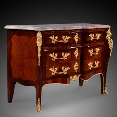Commode française d'époque Louis XV du 19ème siècle, style rococo
