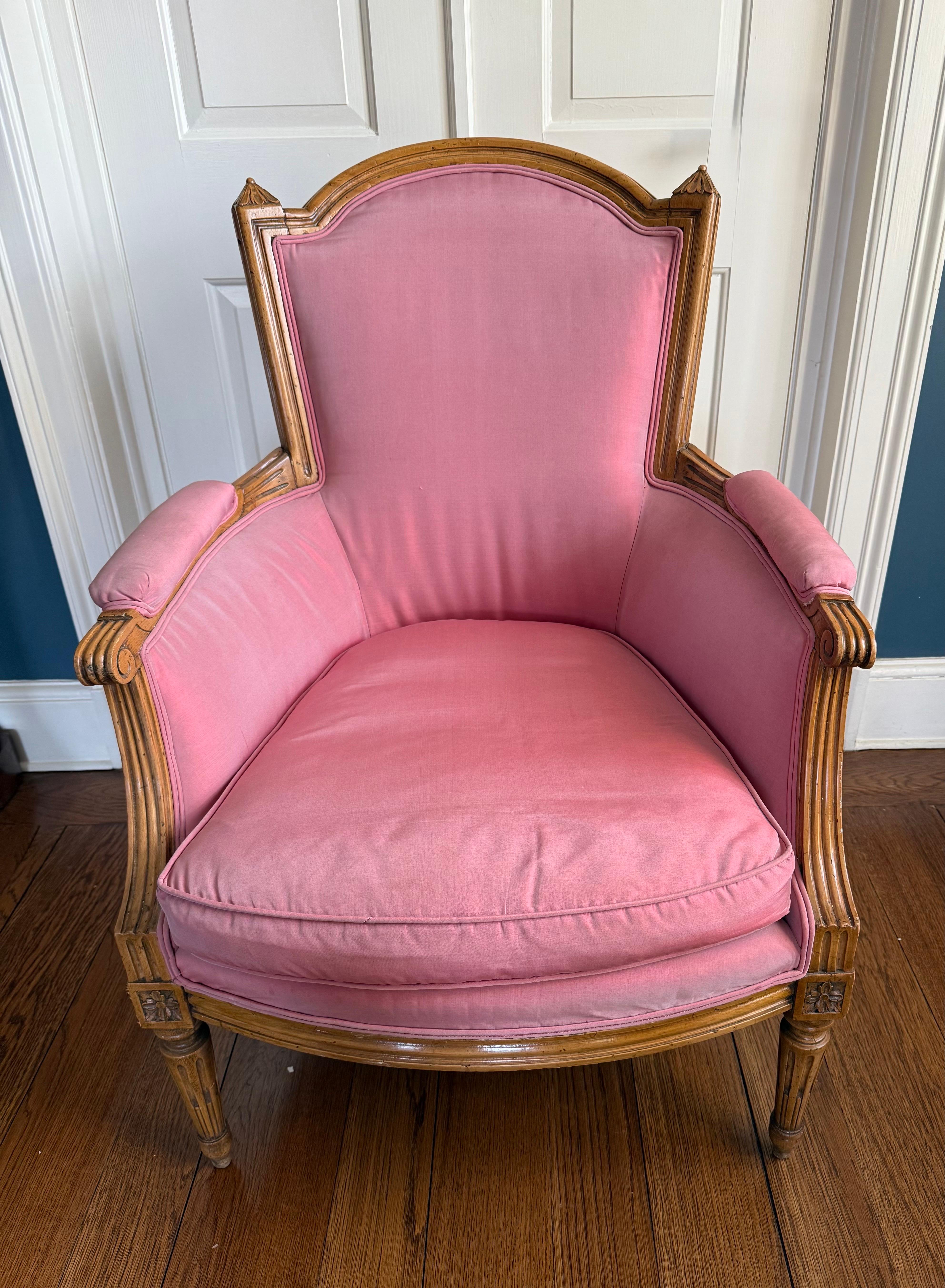 Very fine French Louis XV bergere chair with luxurious pink silk fabric and then contracting fabric in back as shown.  Gorgeous lines and better scale.
Why not own the best at Revival Home?