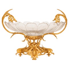 Centre de table en cristal de Baccarat et bronze doré du 19ème siècle.