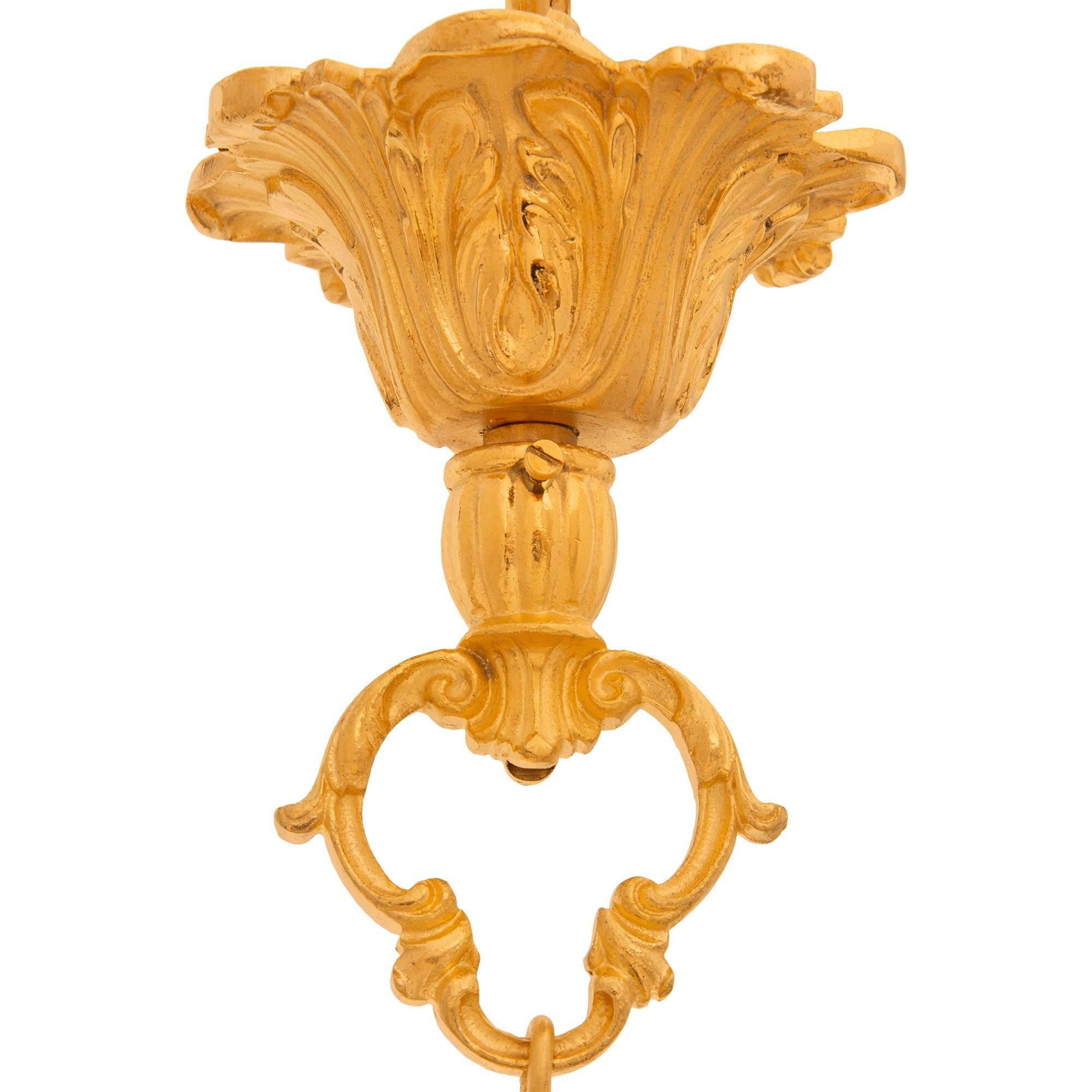 Lanterne en bronze doré et verre de style Louis XV du 19e siècle, Belle Epoque Bon état - En vente à West Palm Beach, FL