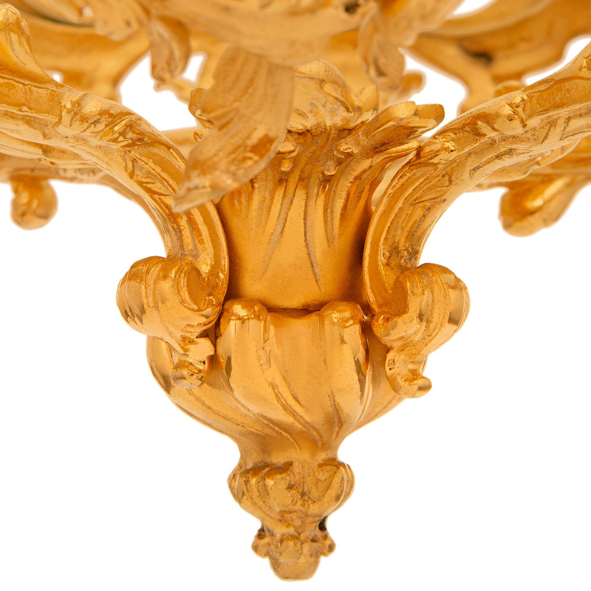 Lanterne en bronze doré et verre de style Louis XV du 19e siècle, Belle Epoque en vente 2
