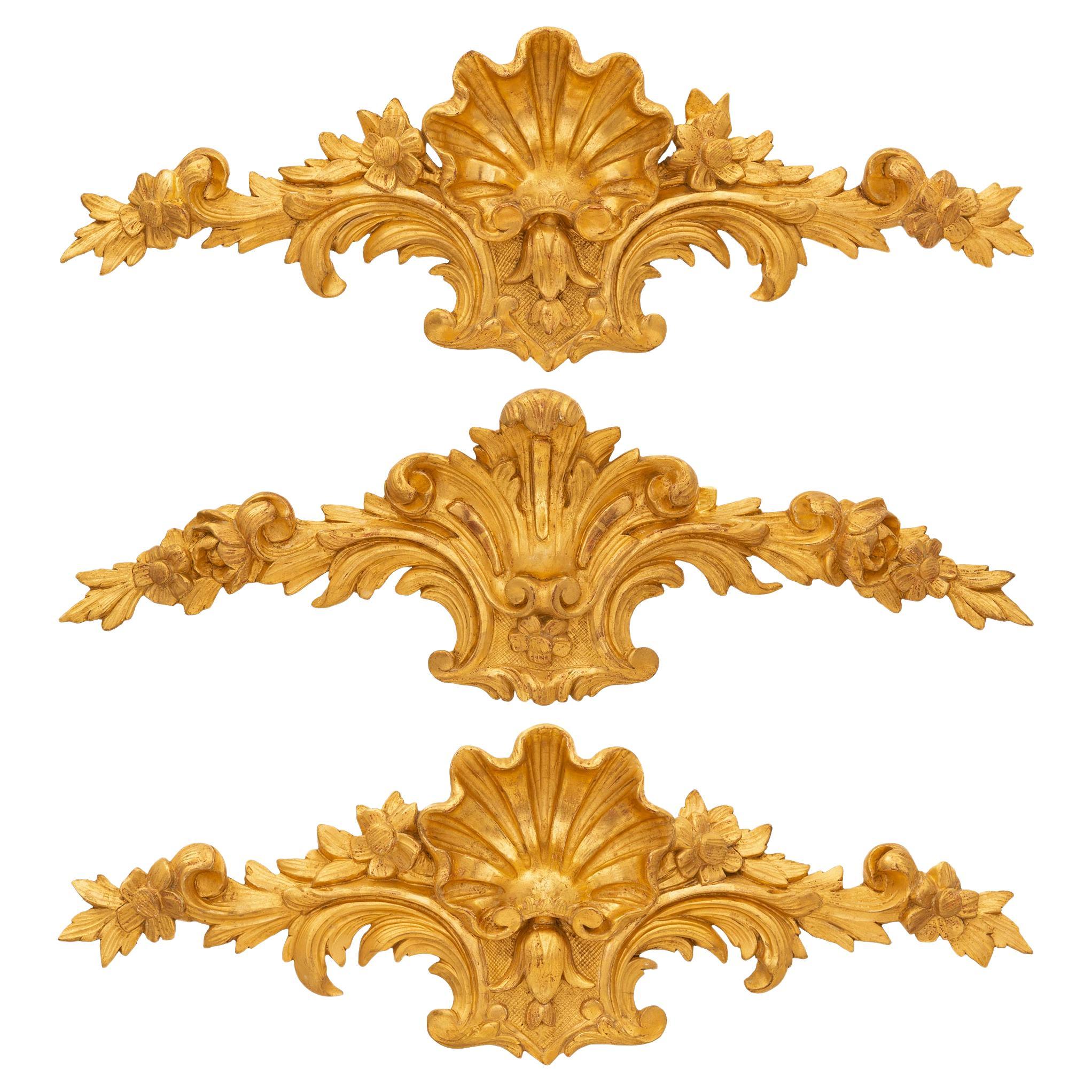 Französisch 19. Jahrhundert Louis XV st. geschnitzt Giltwood Wandtafeln