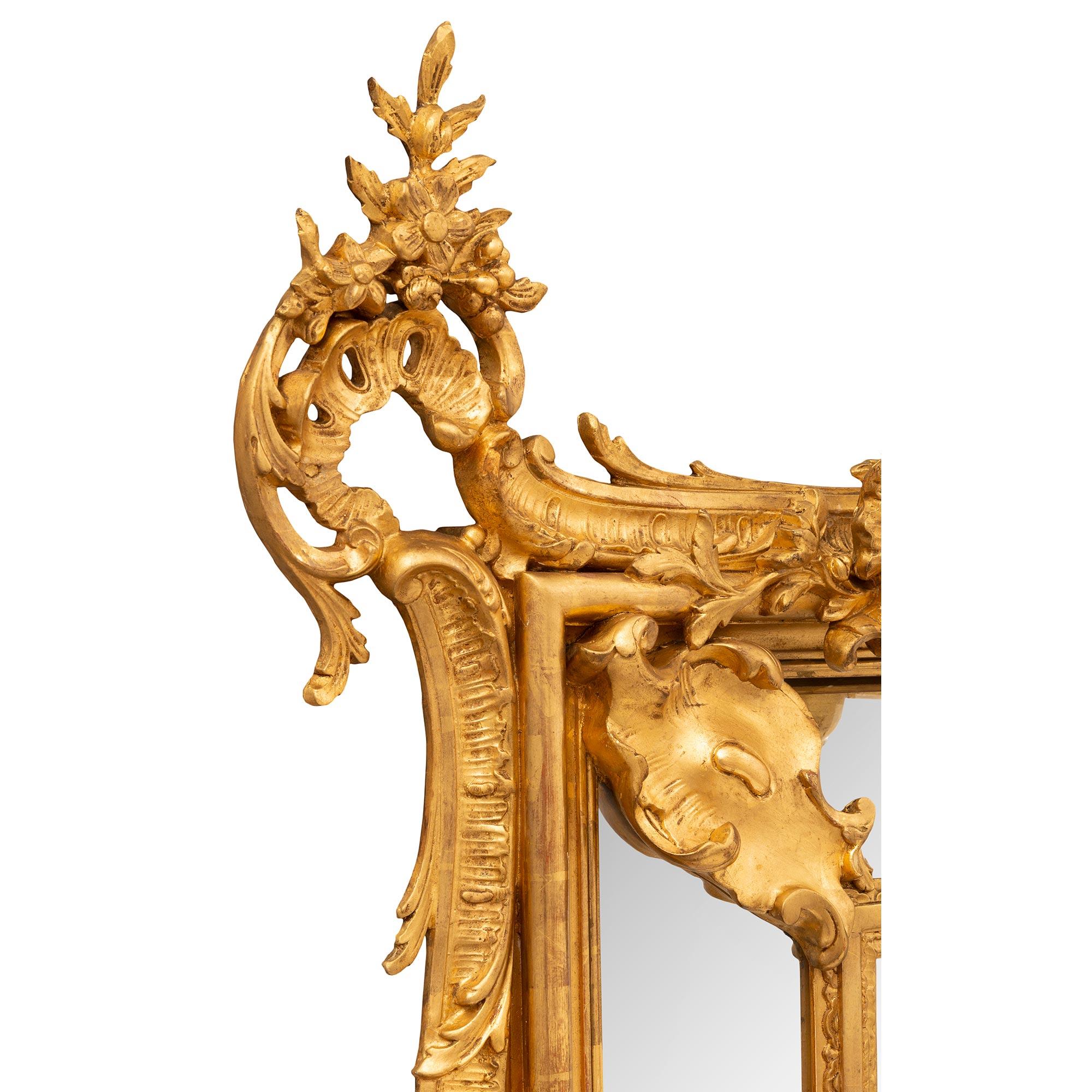 Miroir français du 19ème siècle de style Louis XV à double cadre en bois doré Bon état - En vente à West Palm Beach, FL