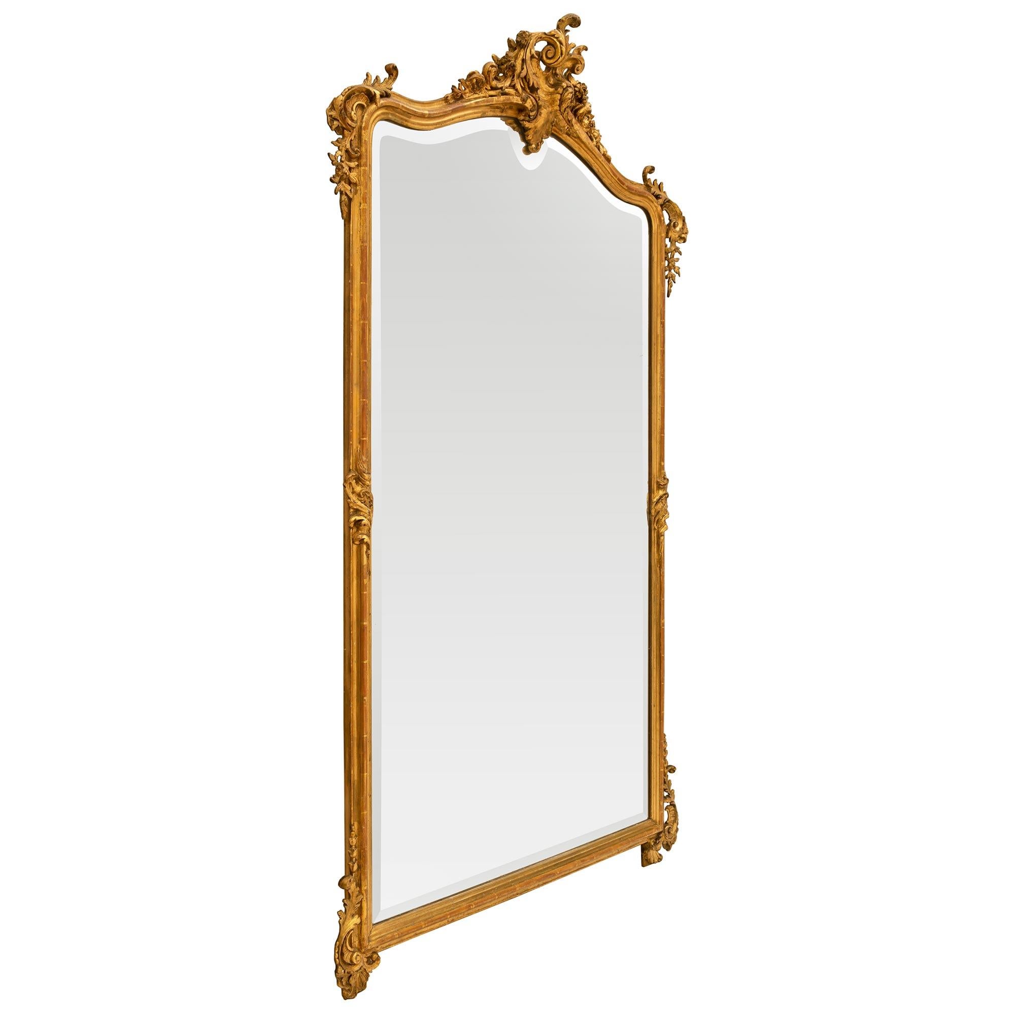 French 19th Century Louis XV St. Giltwood Mirror In Good Condition For Sale In West Palm Beach, FL