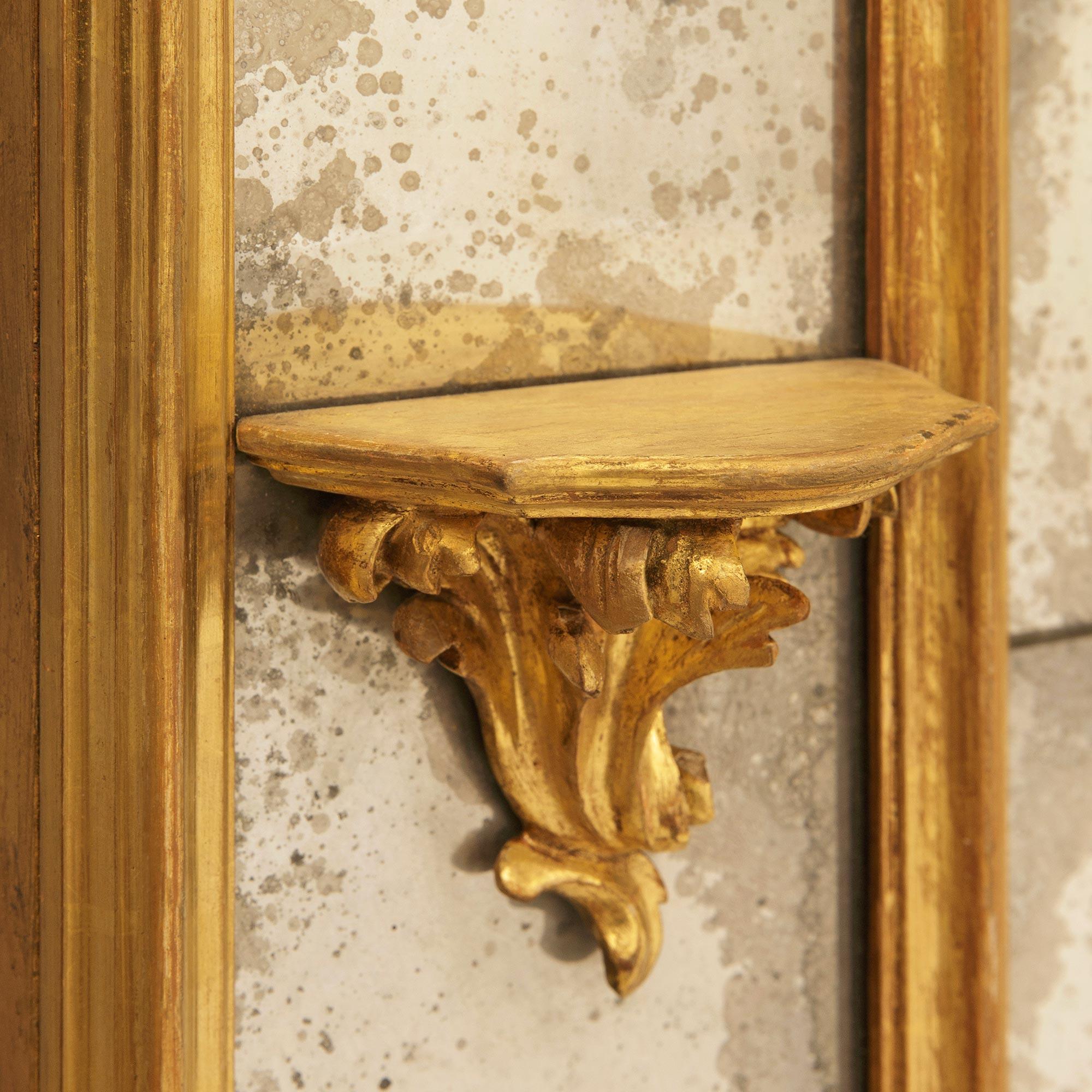 Specchio Trumeau francese del XIX secolo in legno di gilt Luigi XV in vendita 5
