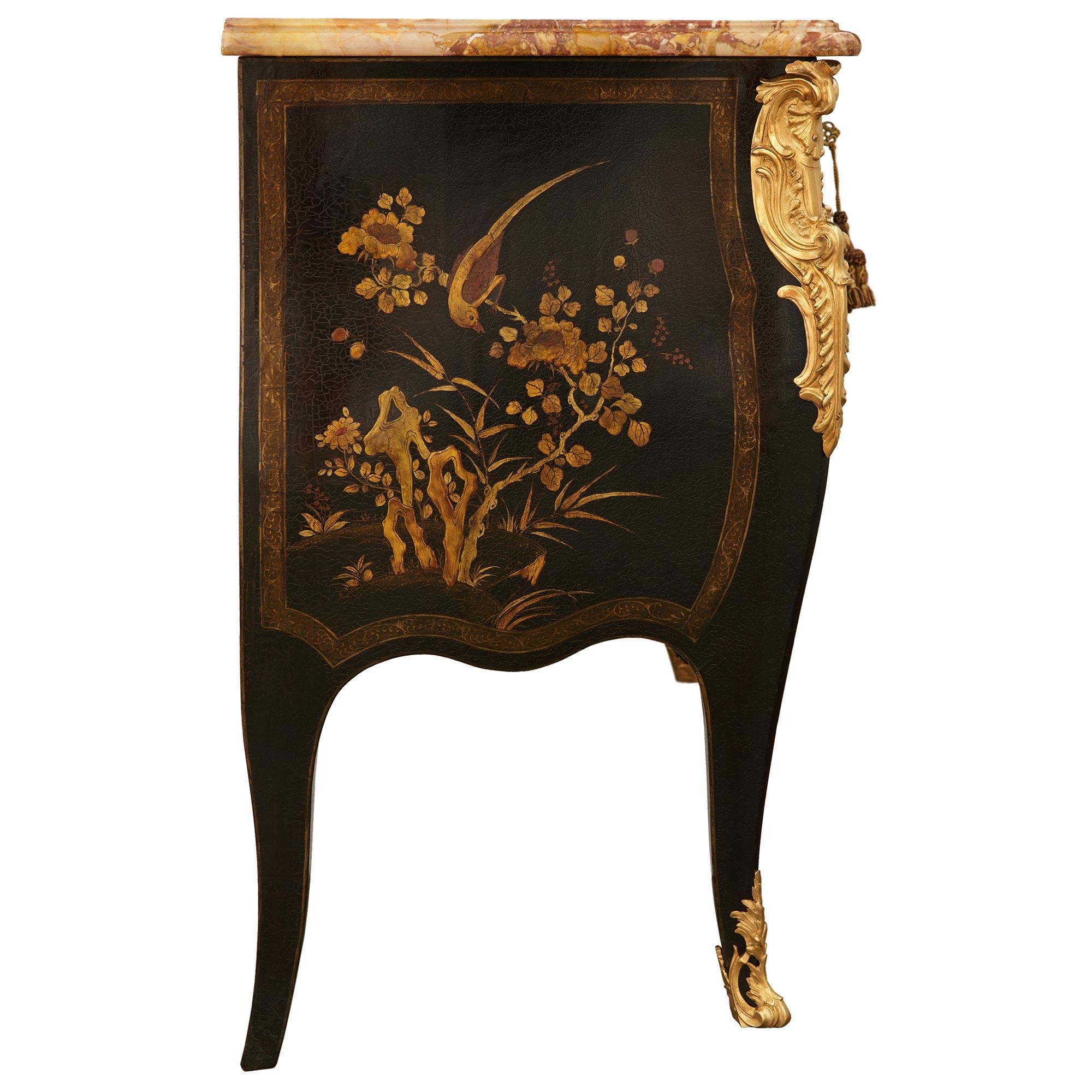 French 19th century Louis XV st. Japanese Lacquer, Ormolu and Marble commode For Sale 1