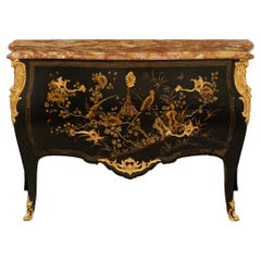 Commodes and Chests of Drawers