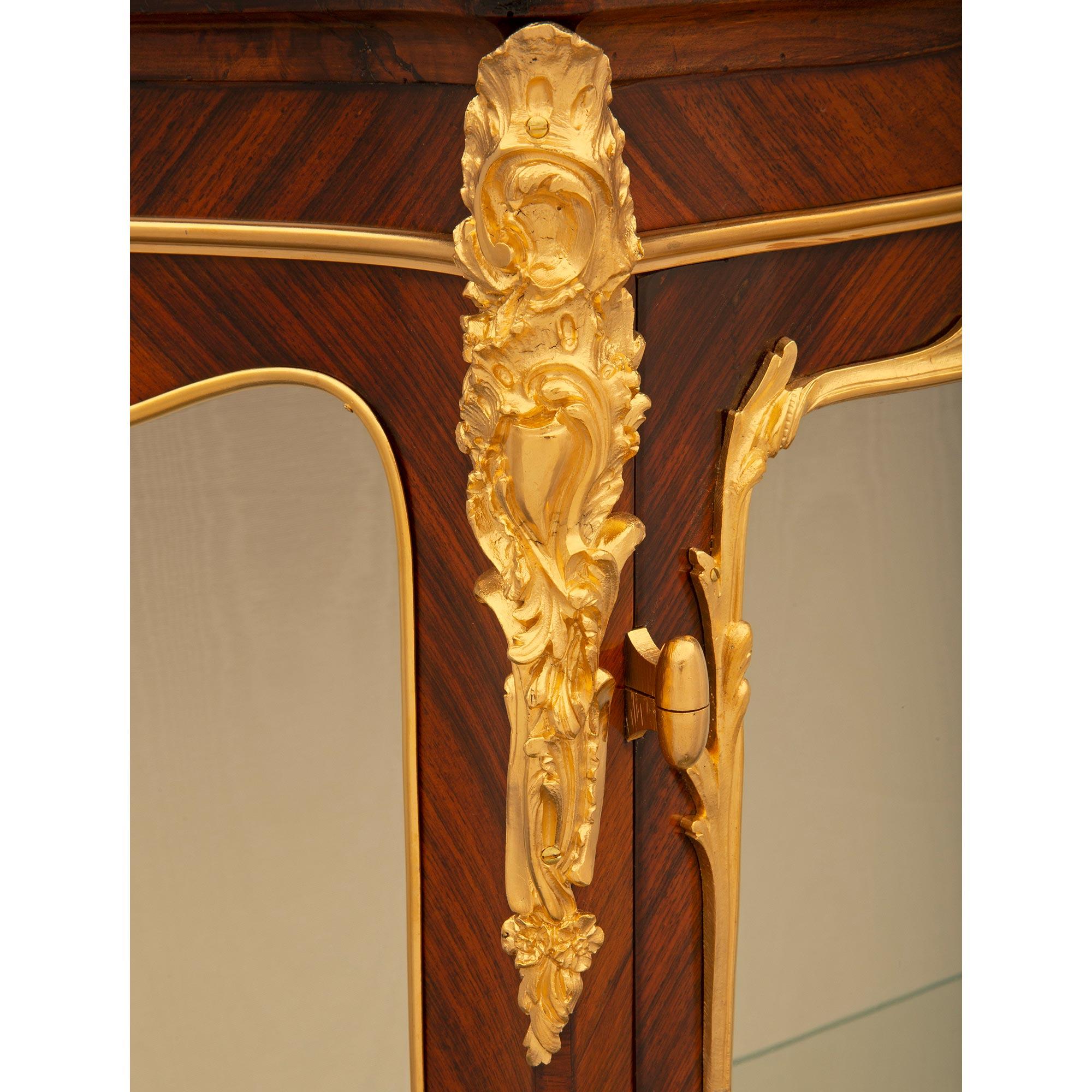 French 19th Century Louis XV St. Kingwood, Tulipwood and Ormolu Cabinet Vitrine For Sale 3