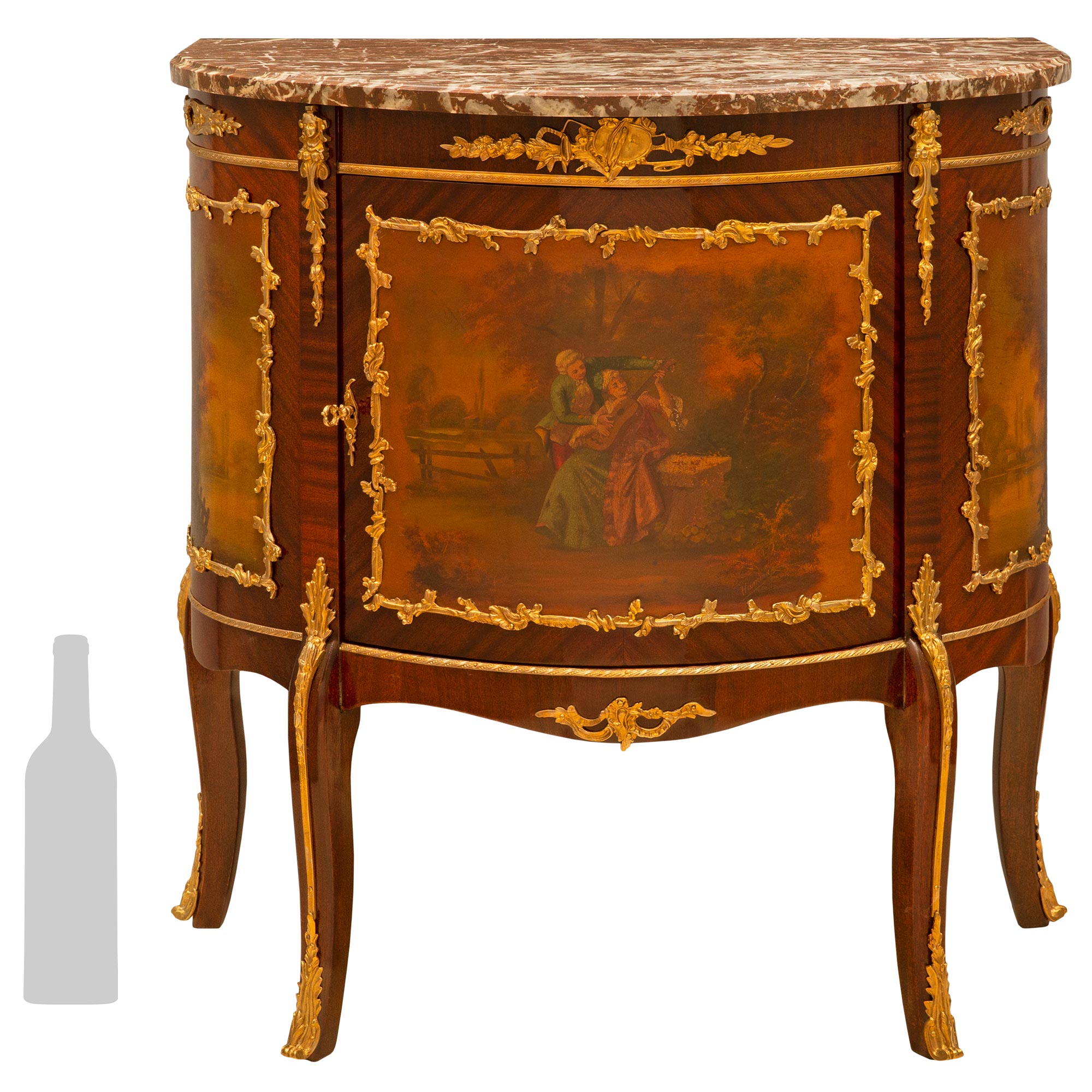 Meuble de rangement français du 19ème siècle de style Louis XV en acajou et bronze doré en vente