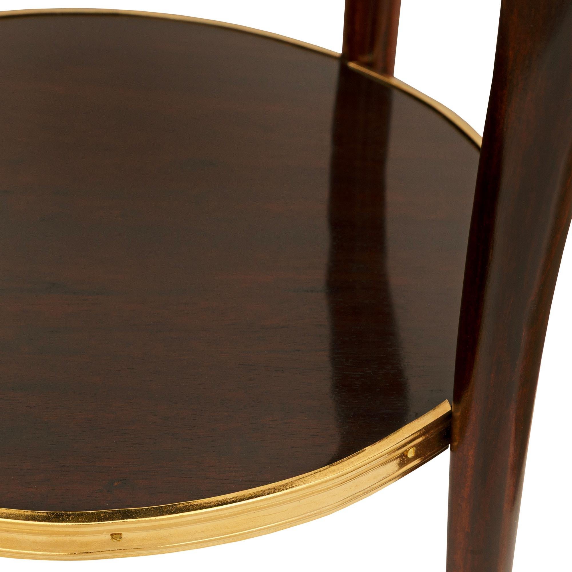 Table d'appoint en acajou, marbre rouge et bronze doré, de style Louis XV, du XIXe siècle. en vente 1