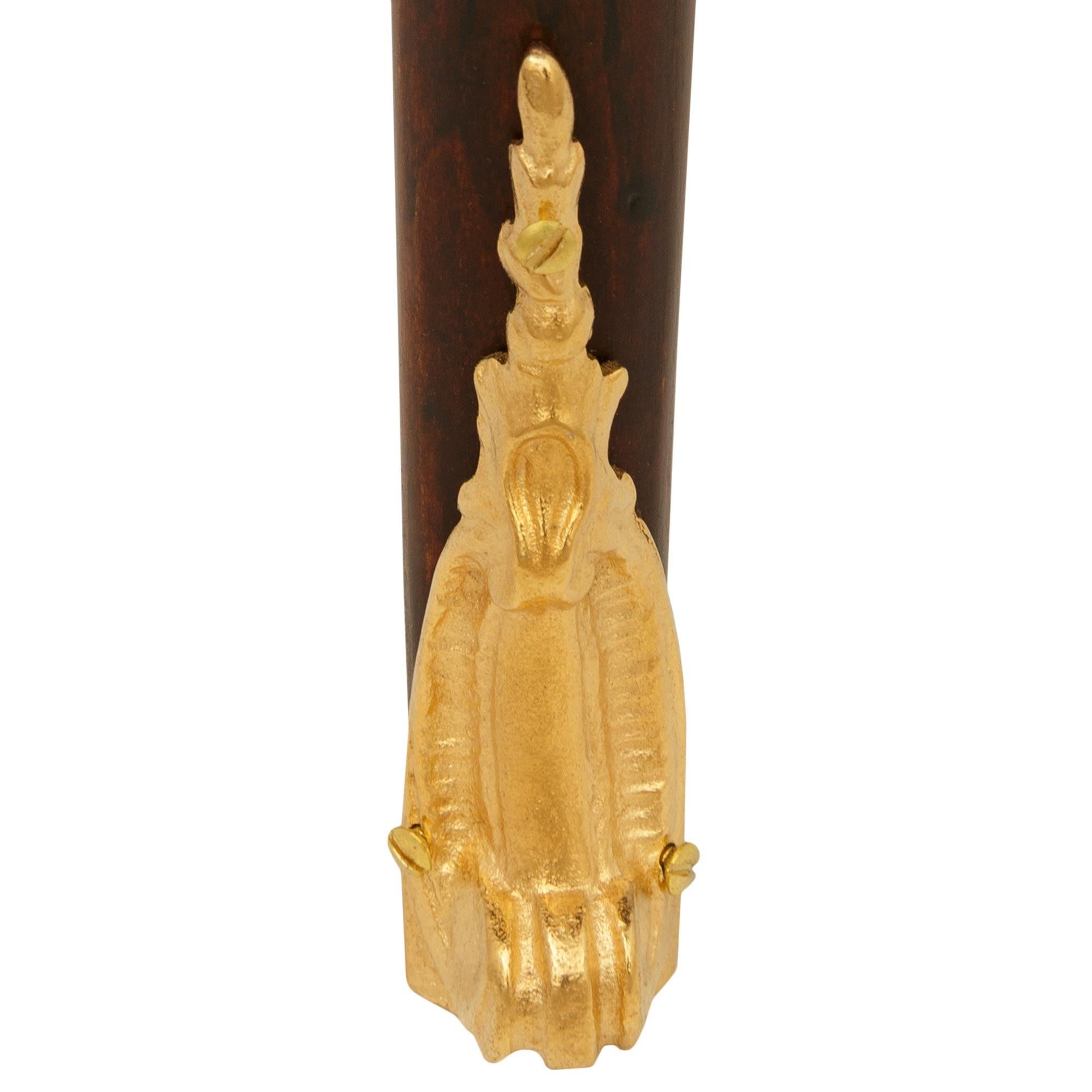 Table d'appoint en acajou, marbre rouge et bronze doré, de style Louis XV, du XIXe siècle. en vente 2