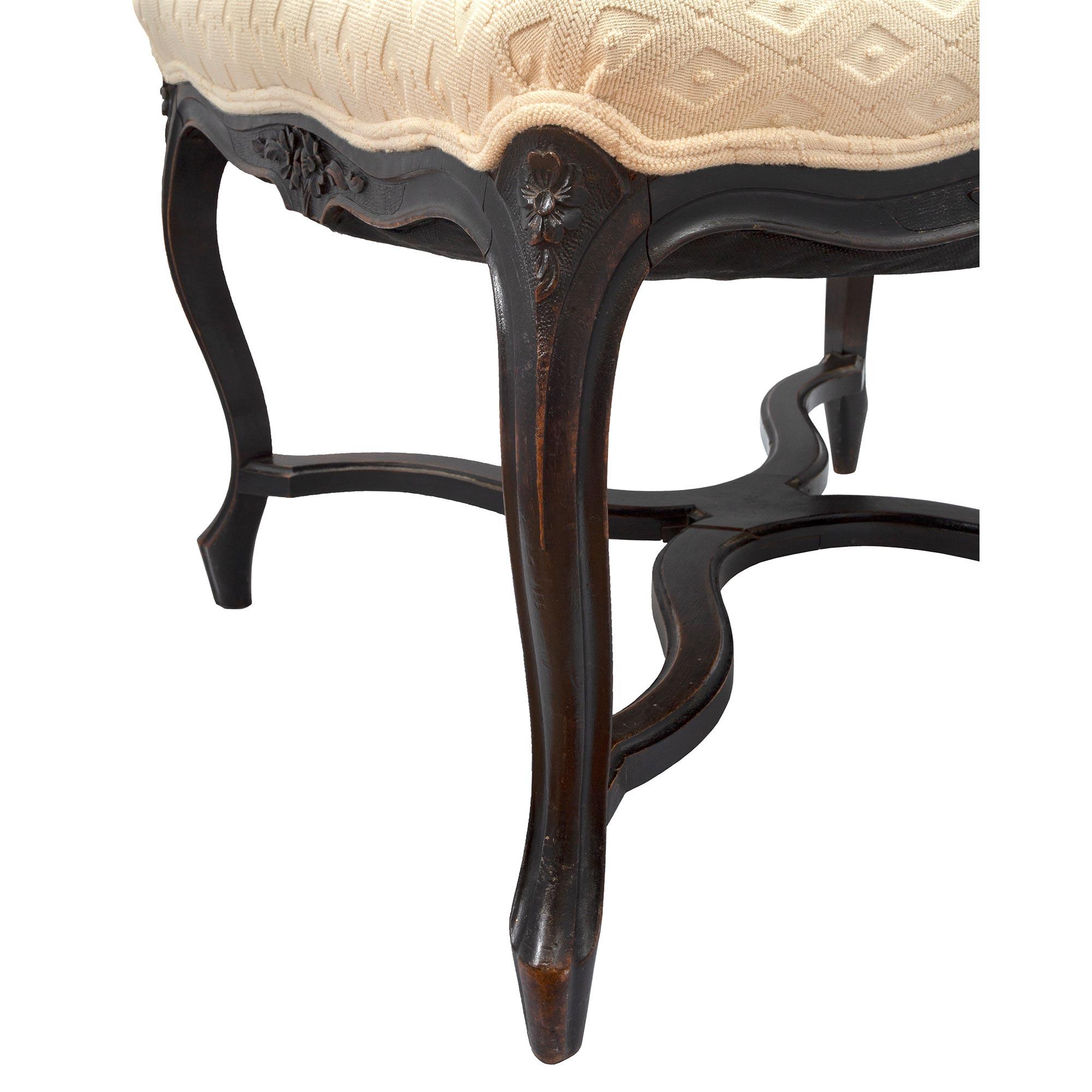 French 19th Century Louis XV St. Oak Stool For Sale 3
