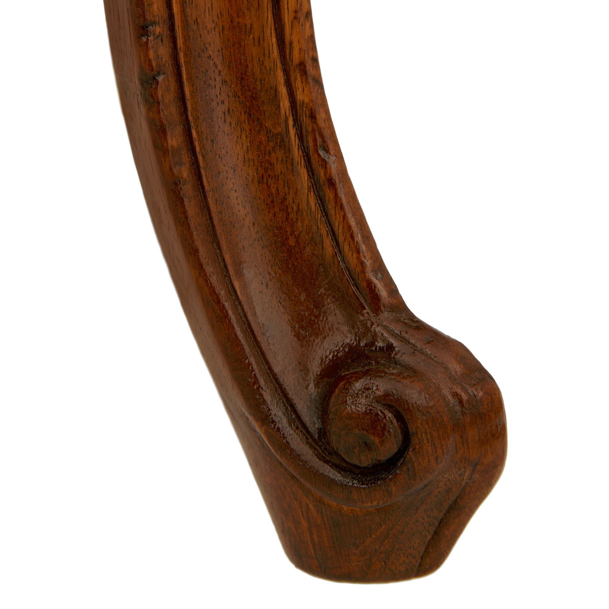 Fauteuil-lavabo/chaise de bureau en chêne français du XIXe siècle de style Louis XV en vente 4