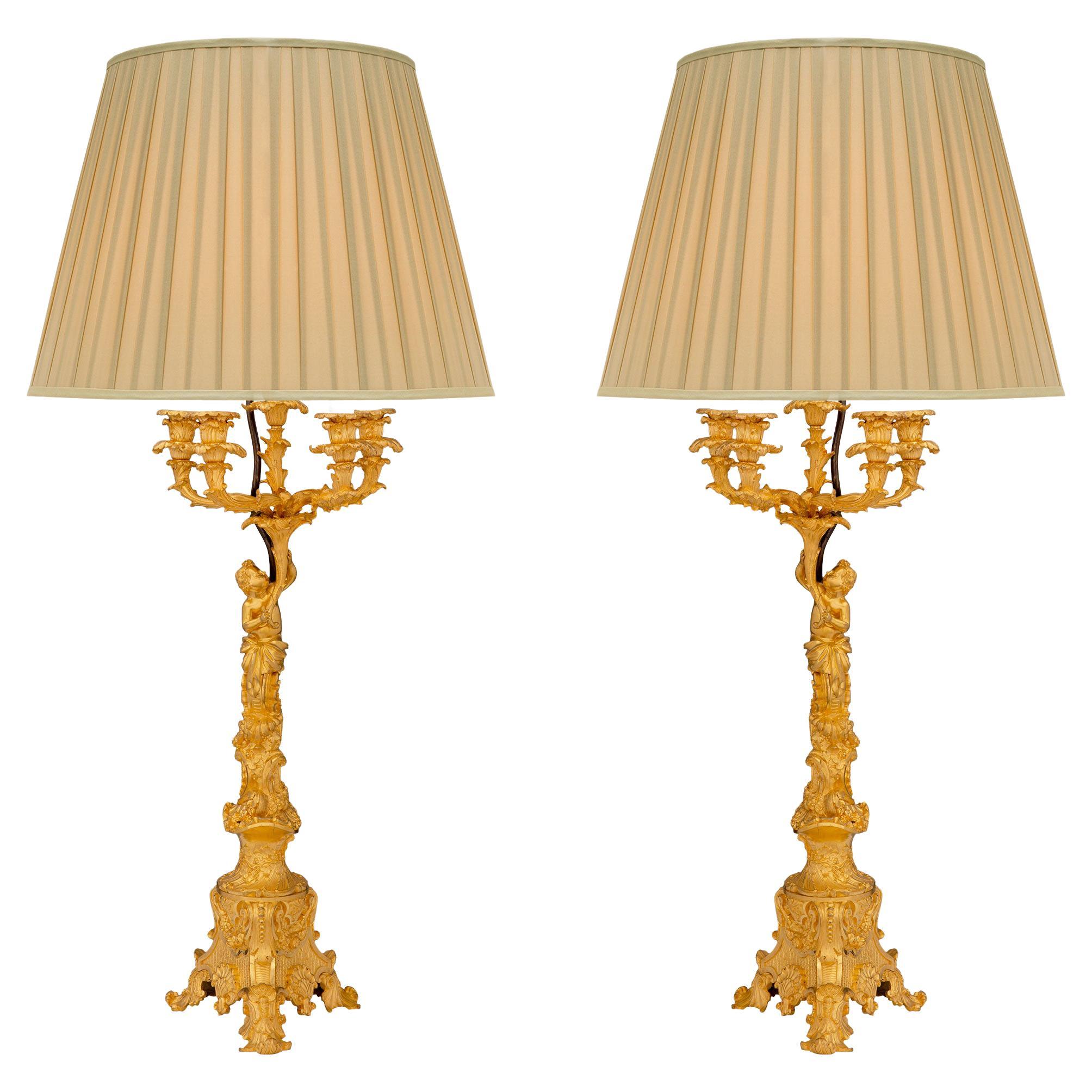 Candelabros de Ormolu Franceses del Siglo XIX San Luis XV Montados en Lámparas