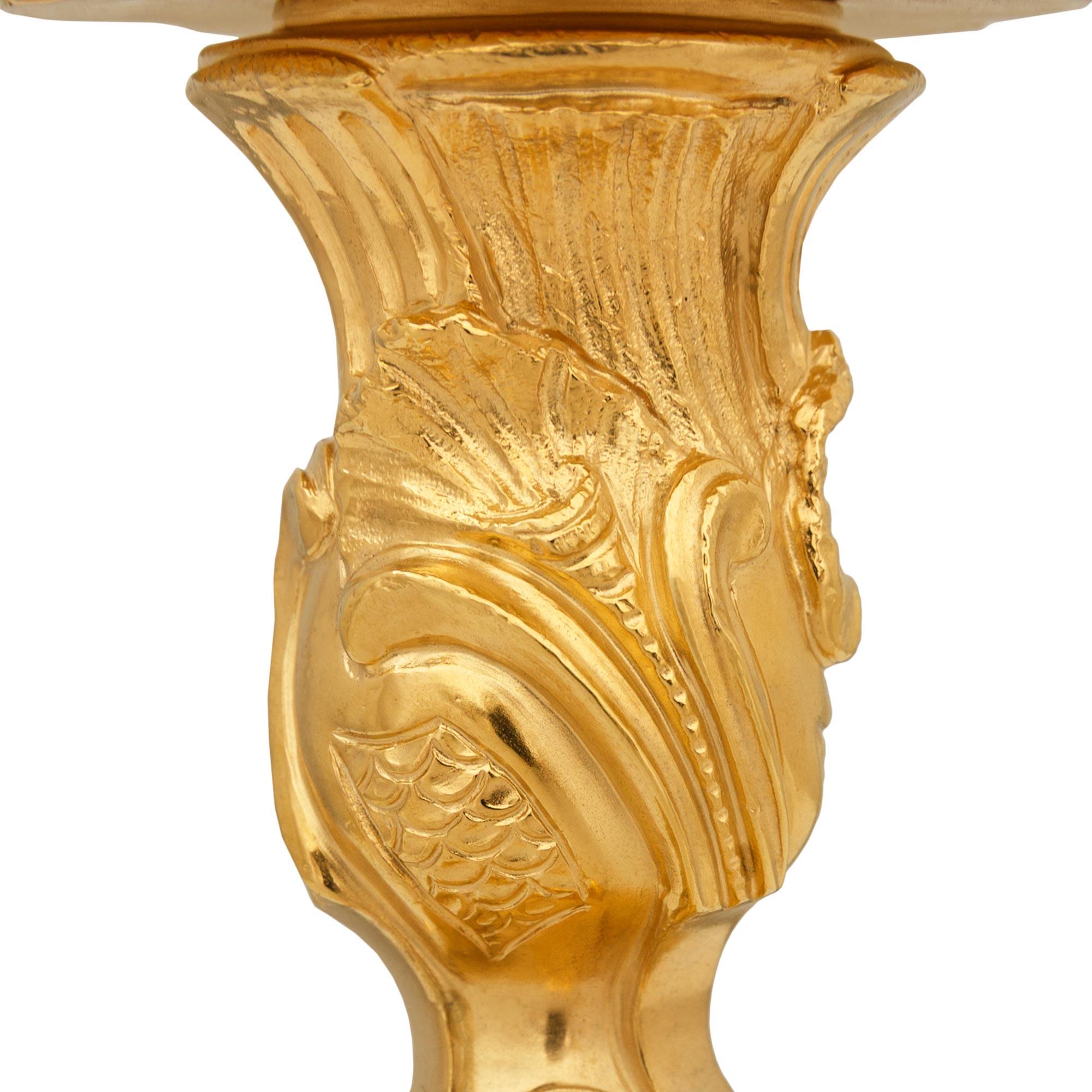 Lámpara de Ormolu francesa del siglo XIX, estilo Luis XV en Bueno estado para la venta en West Palm Beach, FL