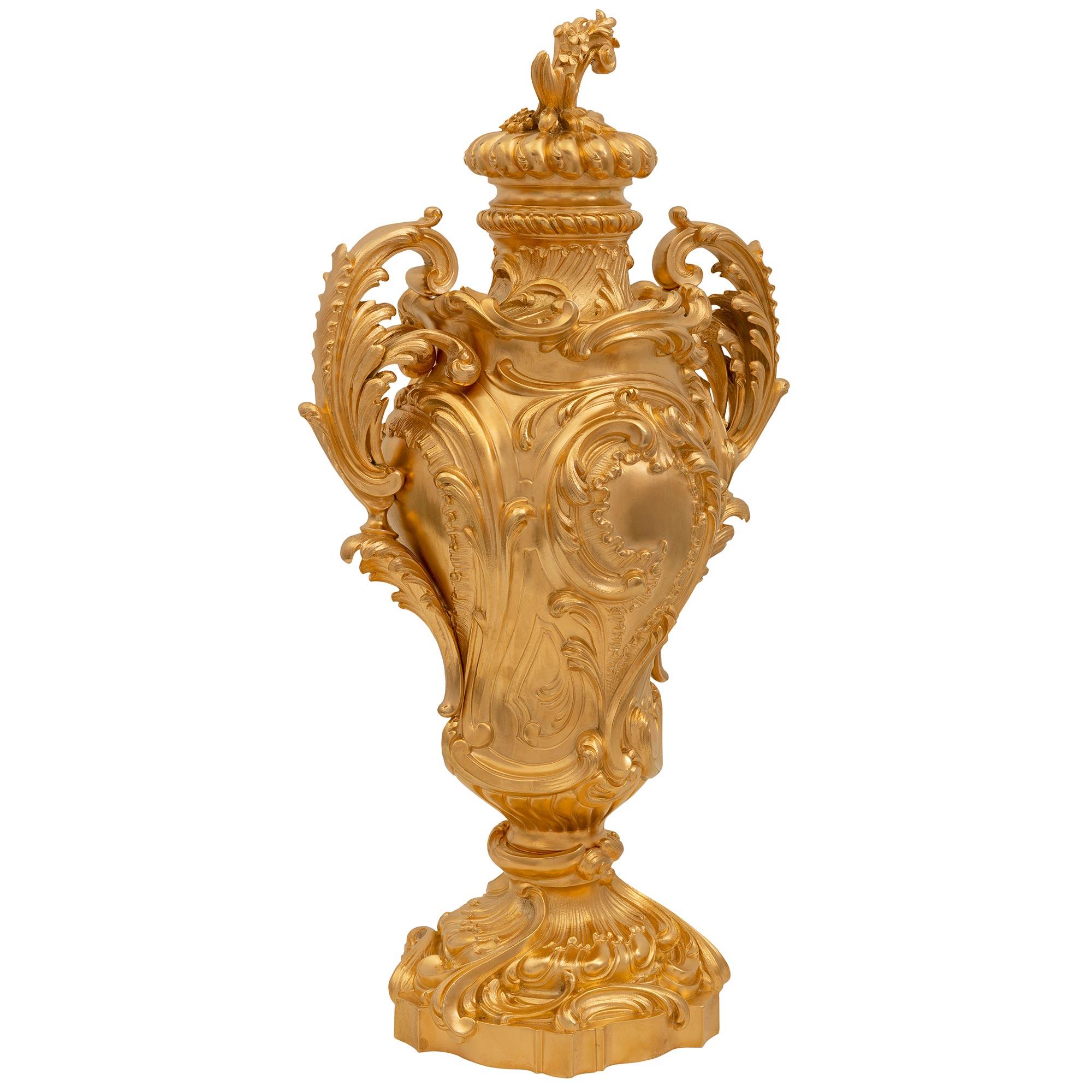 French 19th Century Louis XV St. Ormolu Lidded Urn In Good Condition In West Palm Beach, FL