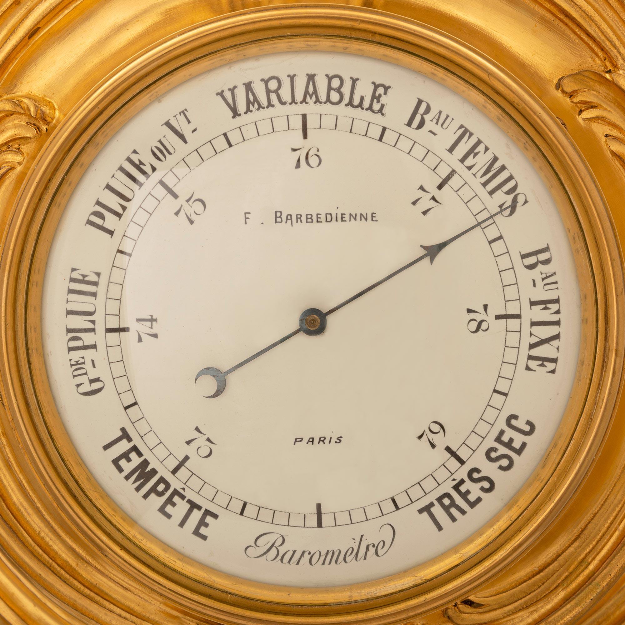 Wanduhr und Barometer aus Goldbronze im Louis-XV-Stil des 19. Jahrhunderts im Angebot 2