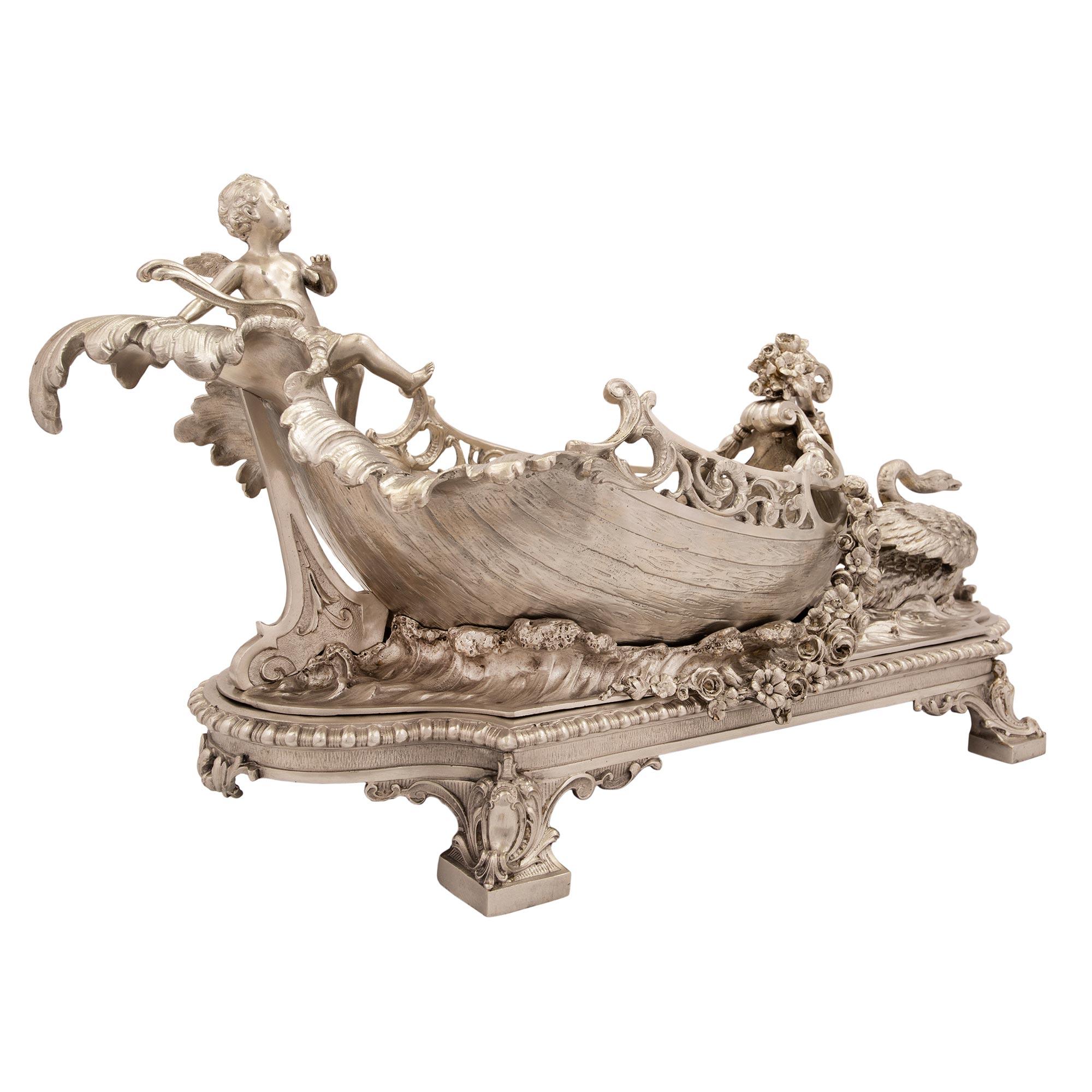 French 19th Century Louis XV St. Silvered Bronze Centerpiece In Good Condition For Sale In West Palm Beach, FL