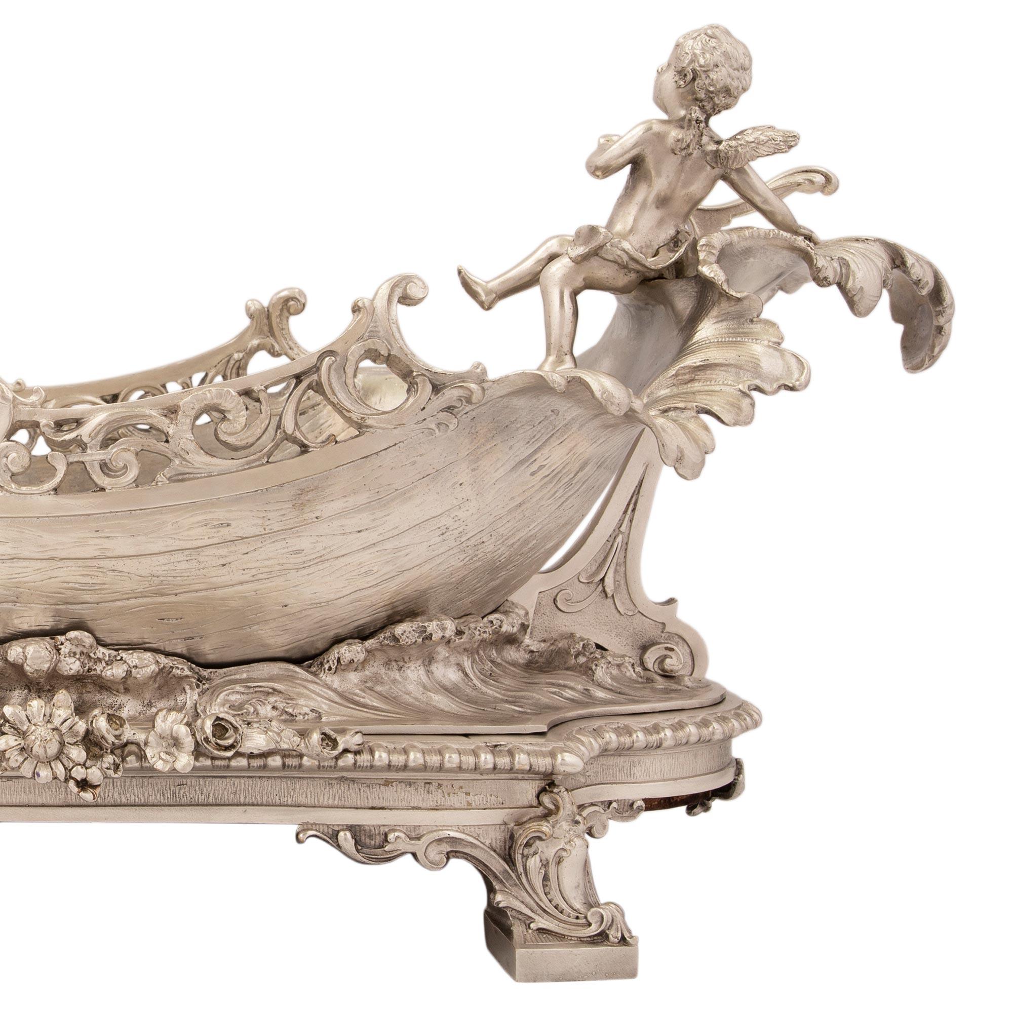 French 19th Century Louis XV St. Silvered Bronze Centerpiece For Sale 2