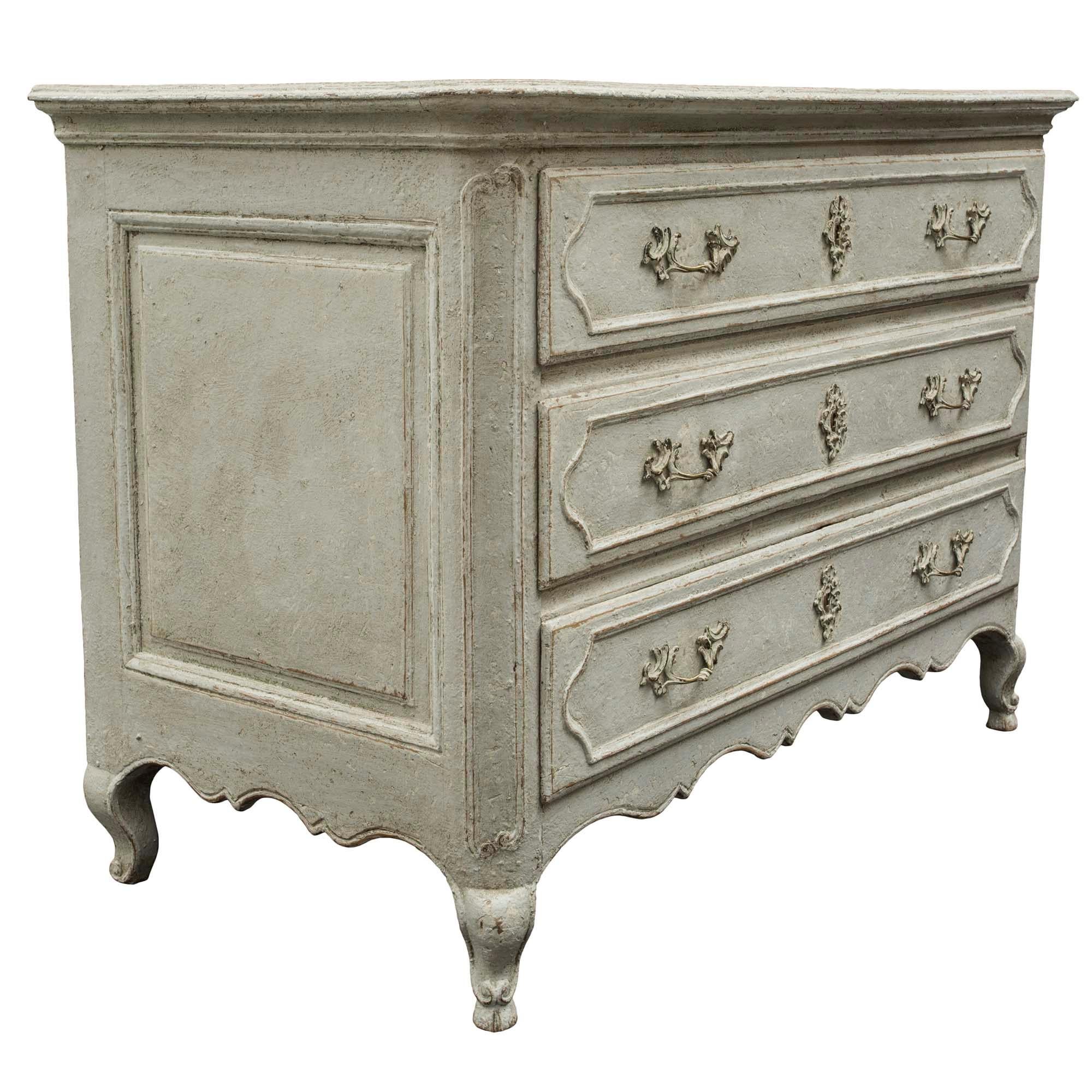 French 19th Century Louis XV Style Three-Drawer Patinated Commode For Sale 1