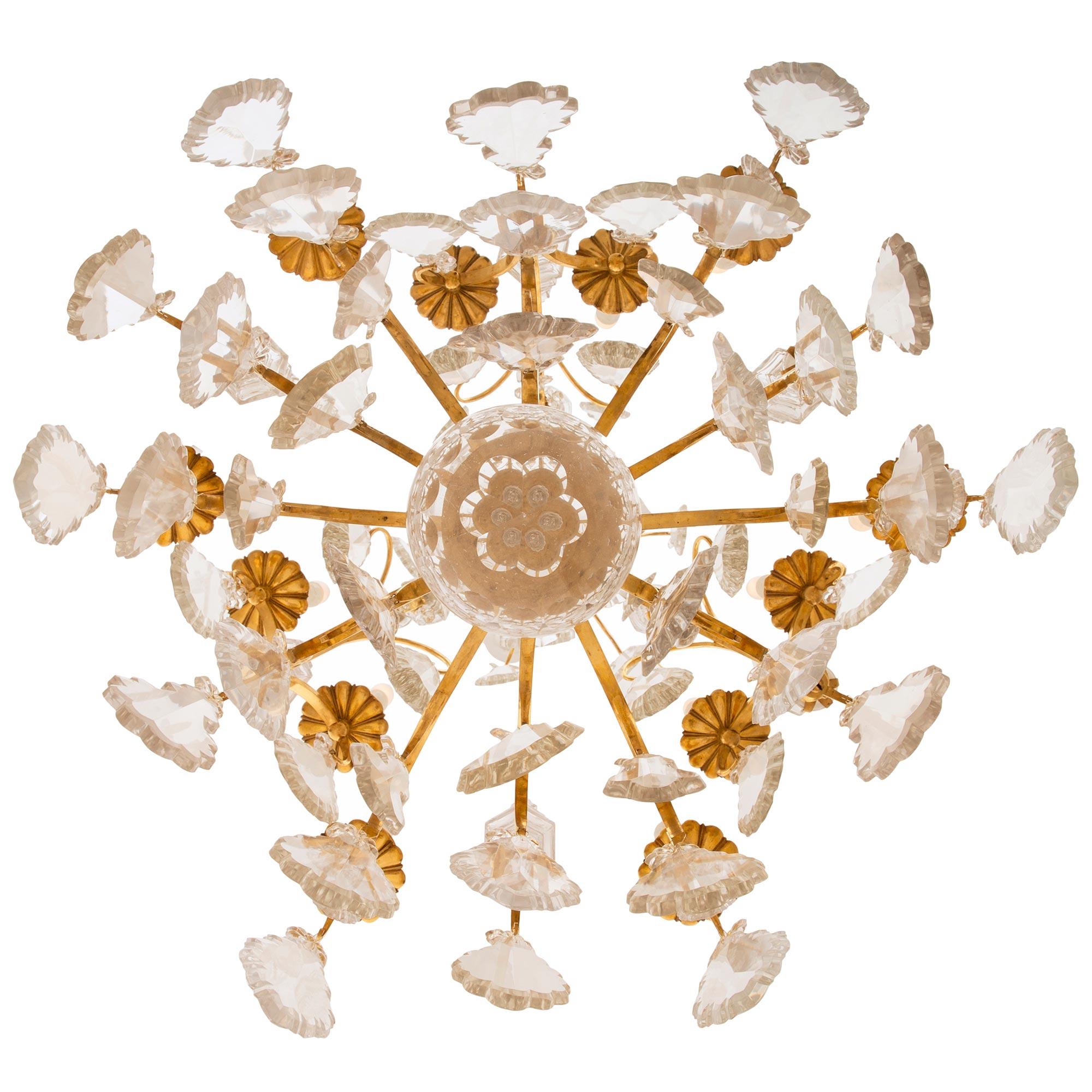 Lustre en cristal de Baccarat de style Louis XV du 19ème siècle à 12 éclairages en vente 1