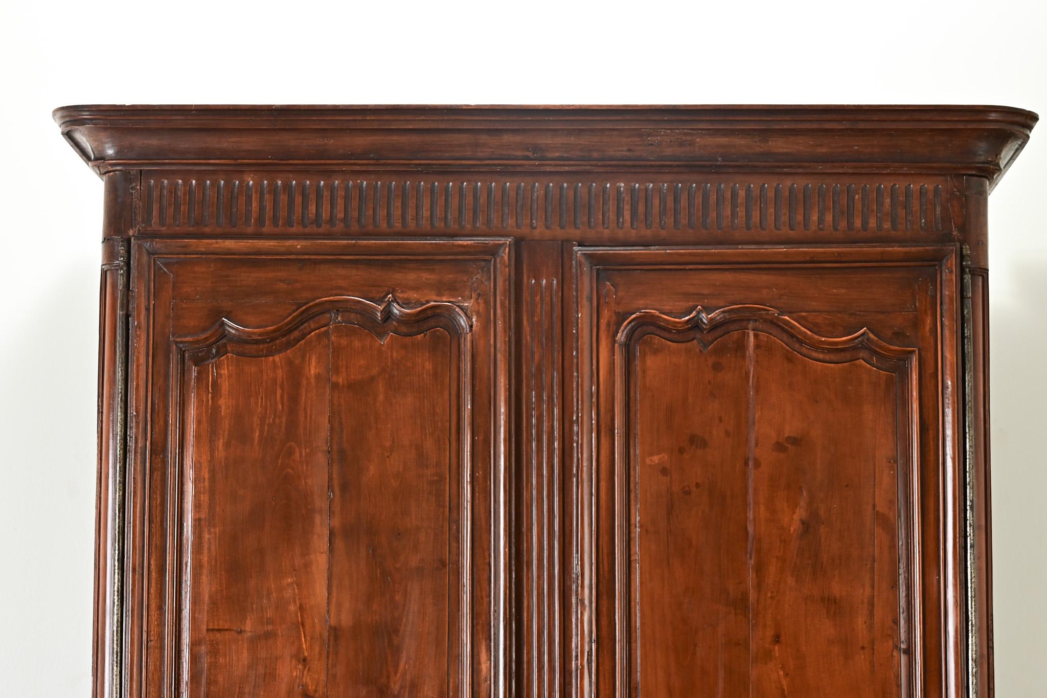 Armoire française du 19ème siècle de style Louis XV Bon état à Baton Rouge, LA