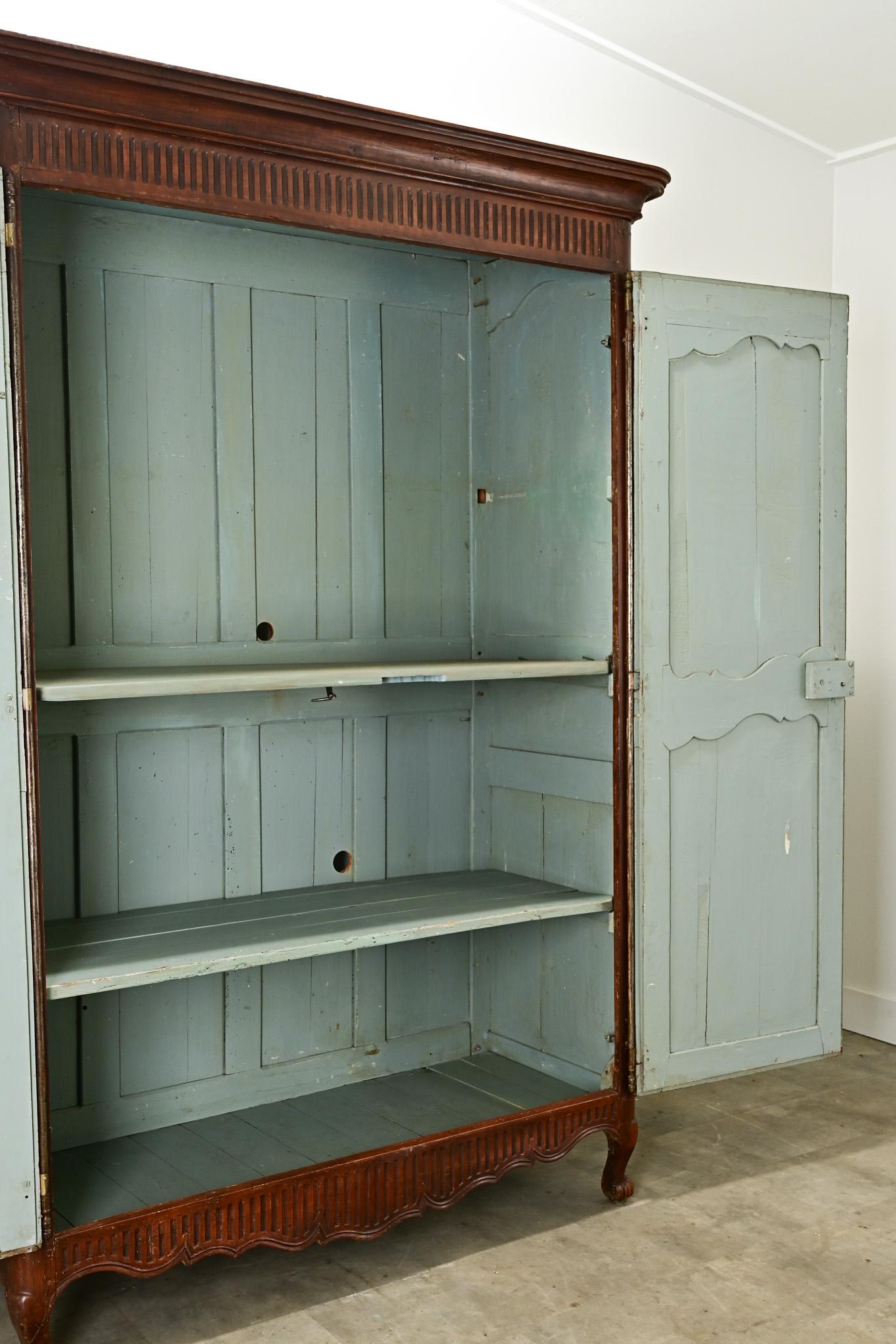 Armoire française du 19ème siècle de style Louis XV 2