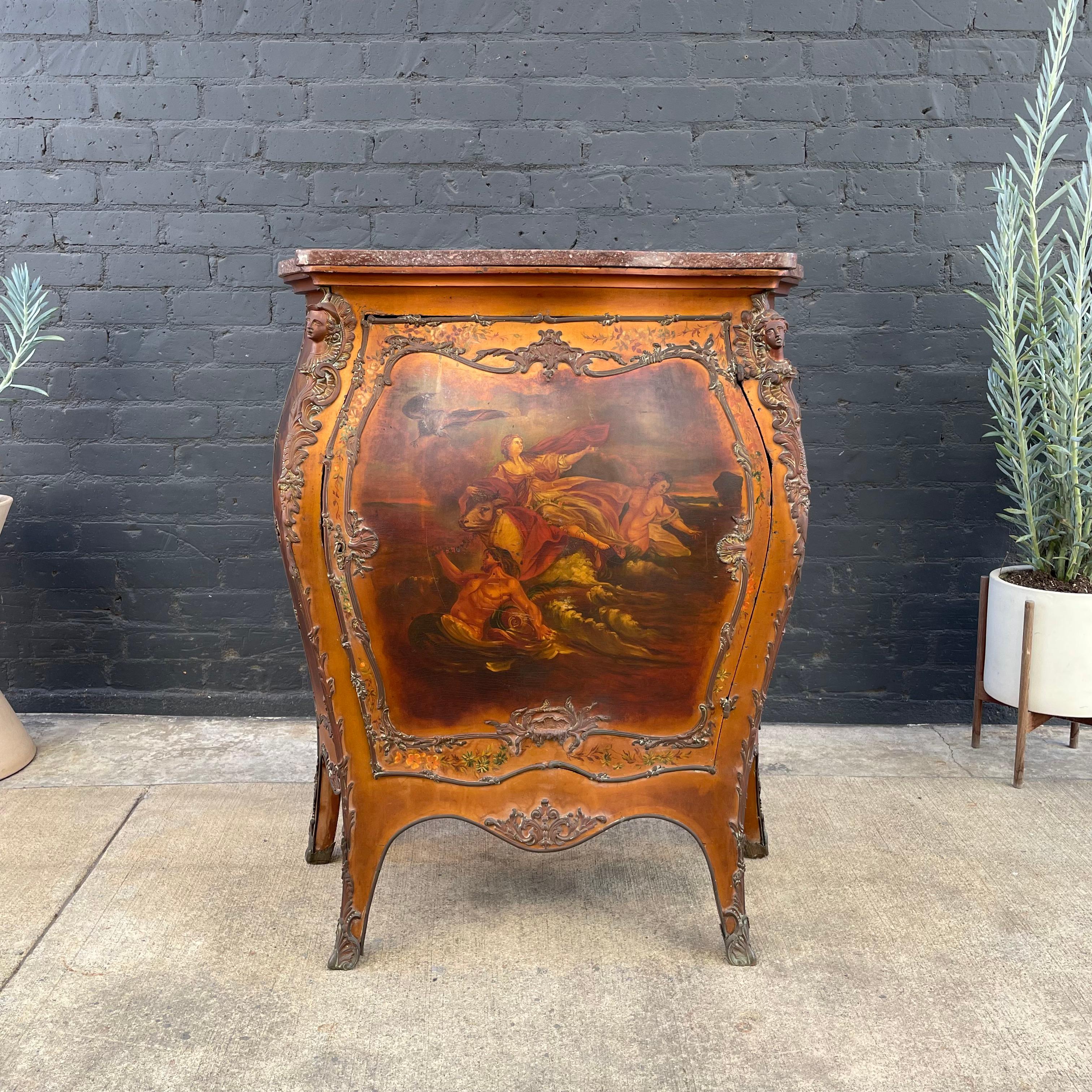 French 19th Century Louis XV-Style Bombay Chest In Good Condition For Sale In Los Angeles, CA