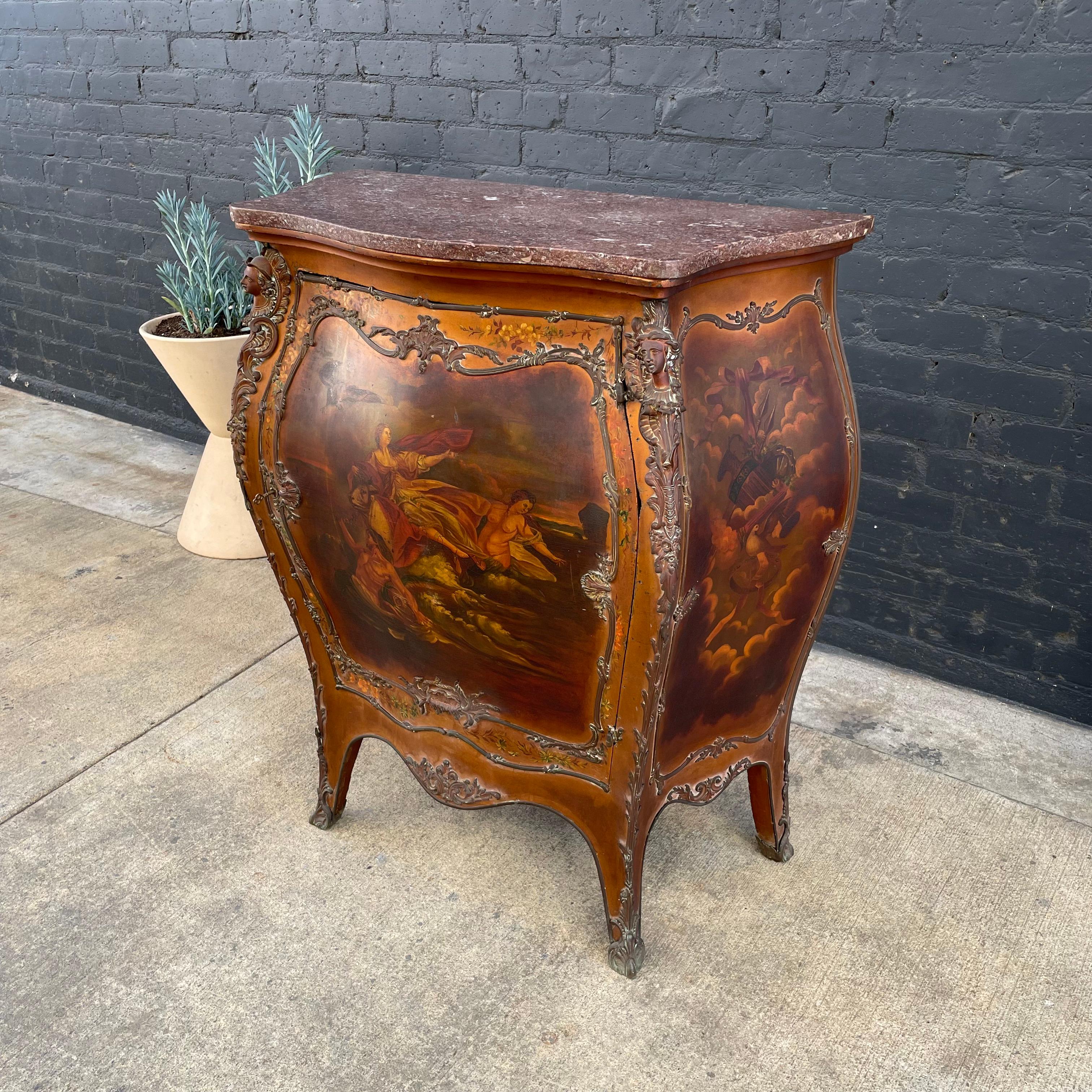Bronze French 19th Century Louis XV-Style Bombay Chest For Sale