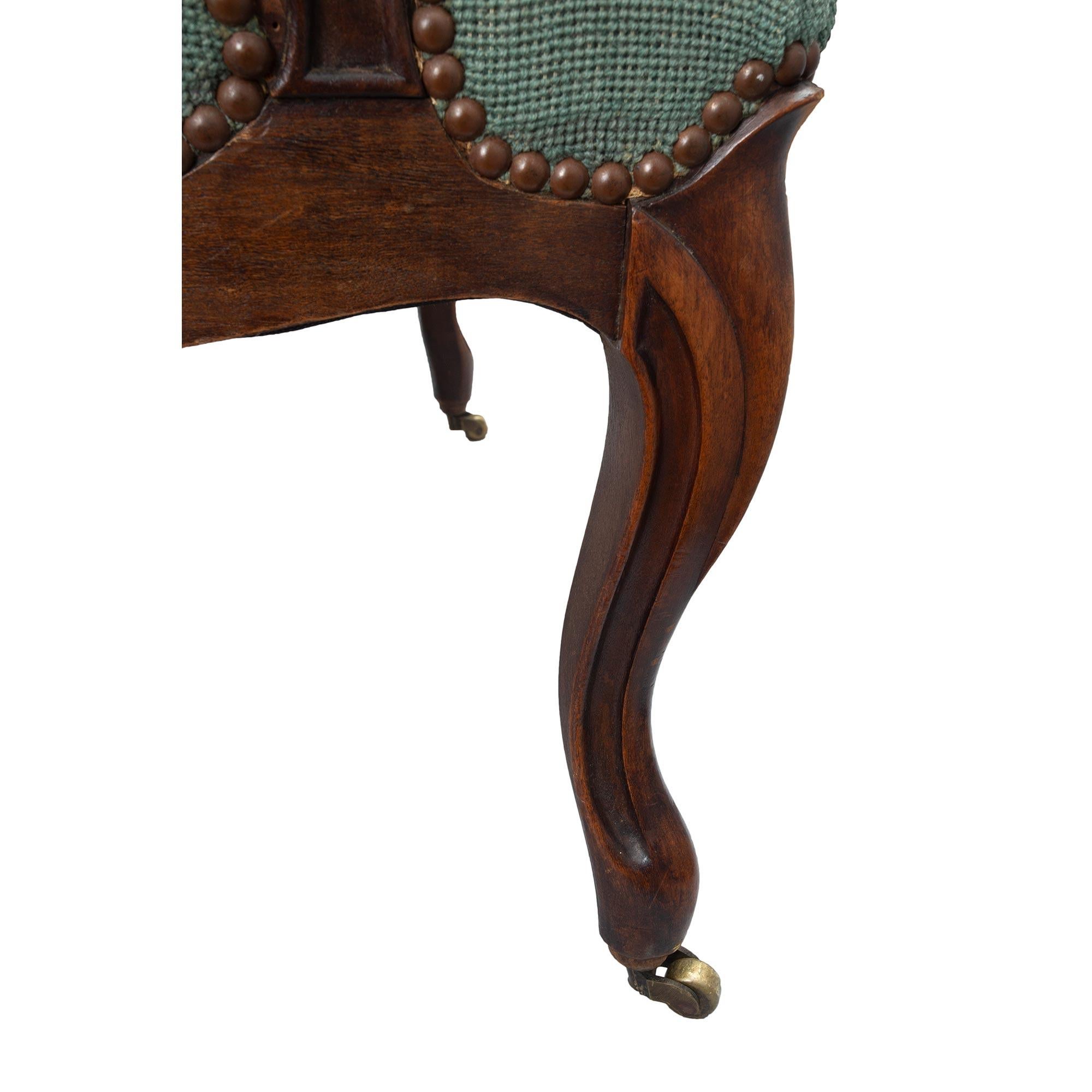 Geschnitzte Sessel im Louis-XV-Stil des 19. Jahrhunderts im Angebot 1