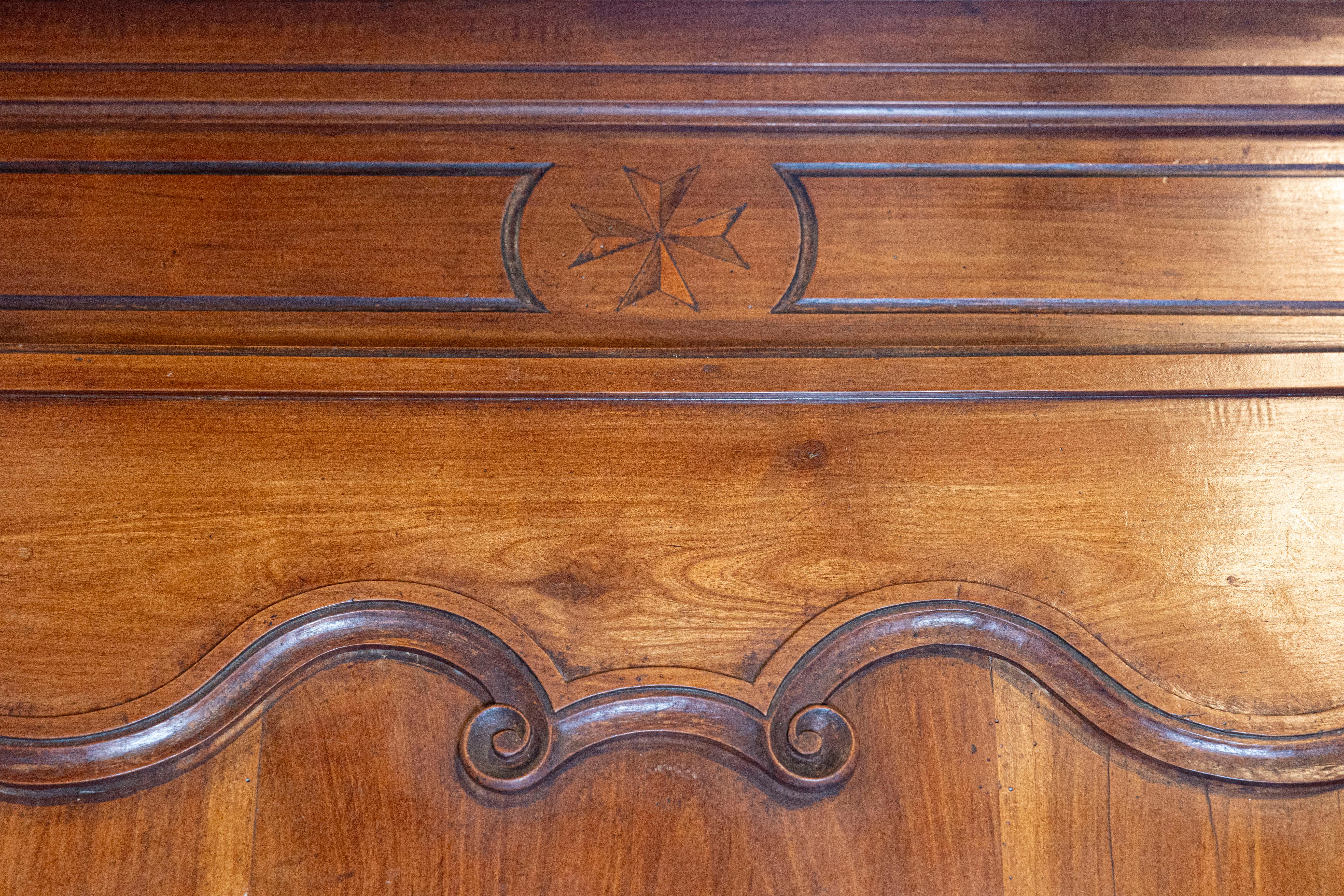 French 19th Century Louis XV Style Cherry Bonnetière with Intricate Hardware 3