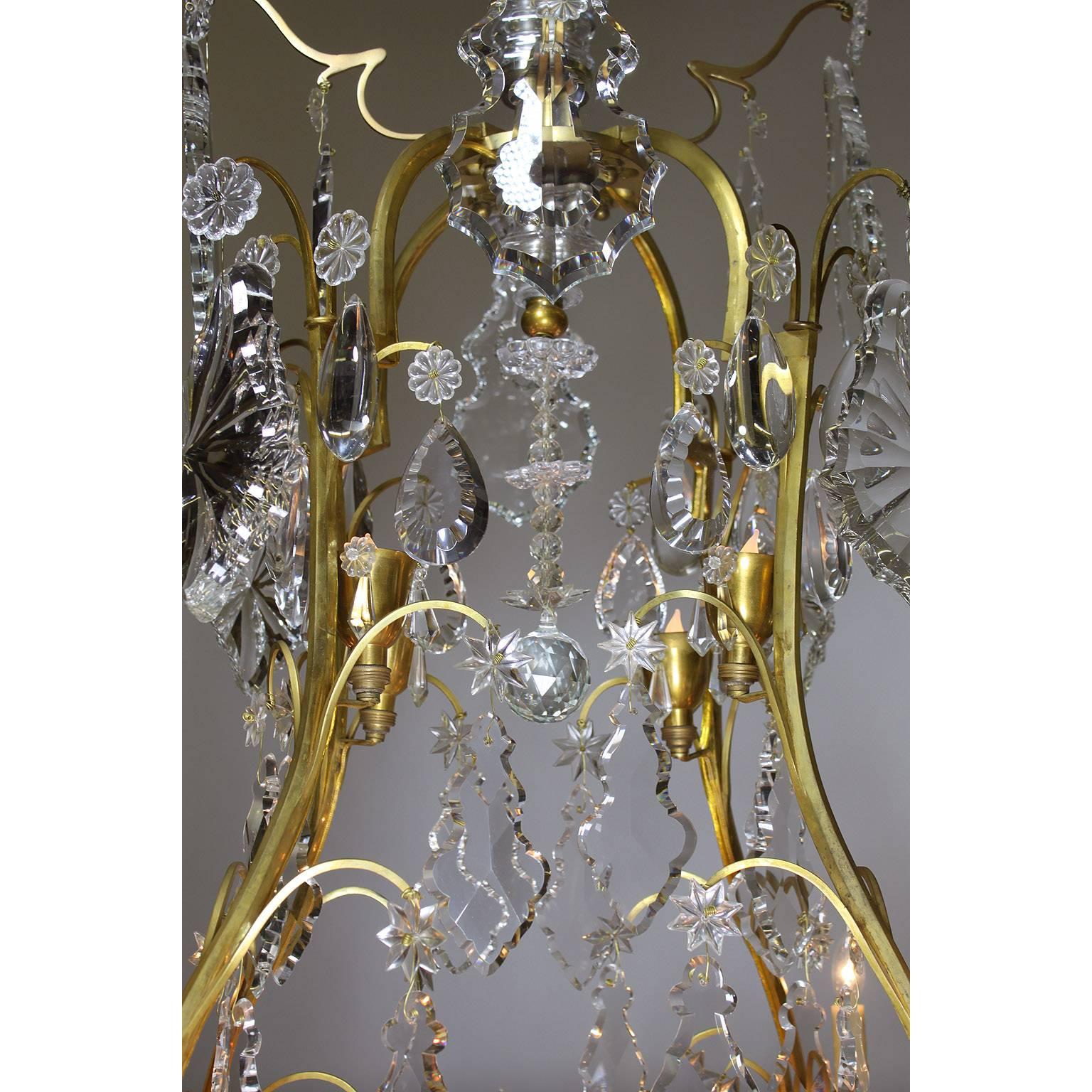 Lustre français de style Louis XV du 19ème siècle en bronze doré et cristal en vente 2