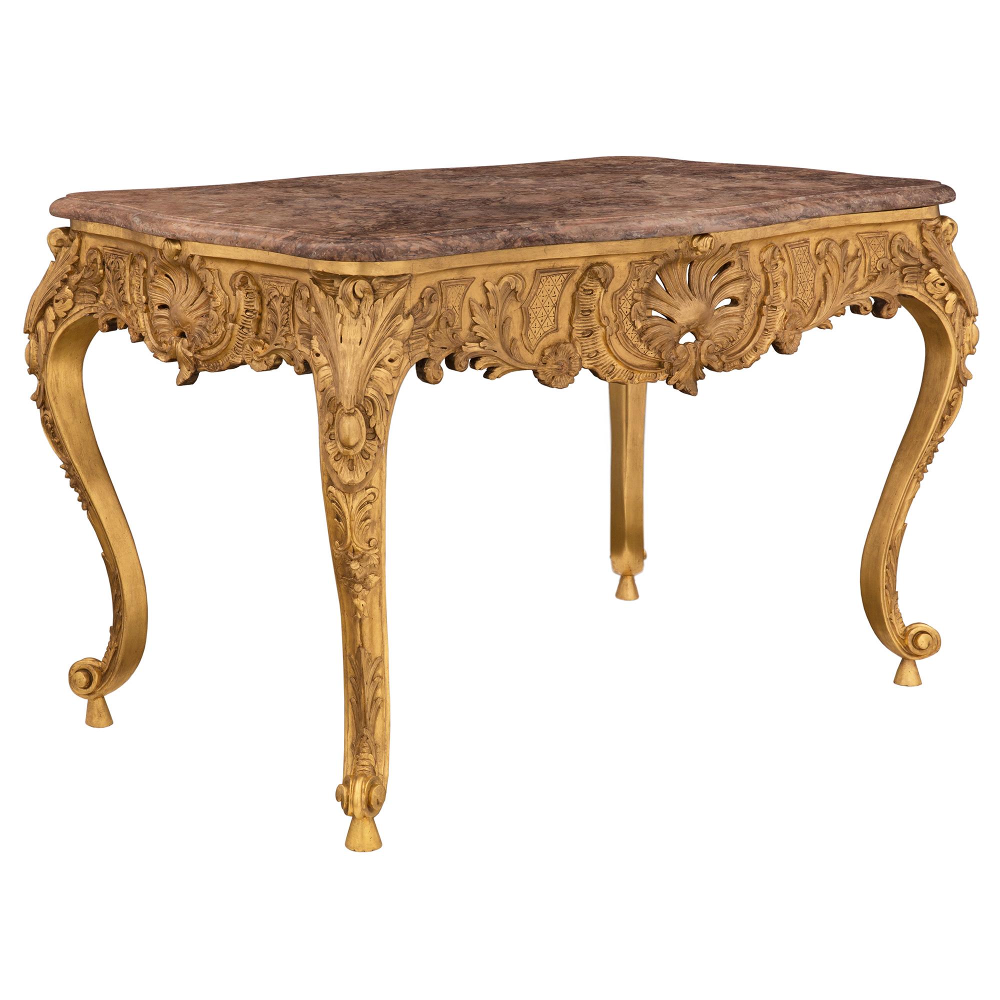 Mesa de centro francesa del siglo XIX estilo Luis XV de madera dorada y mármol Francés en venta