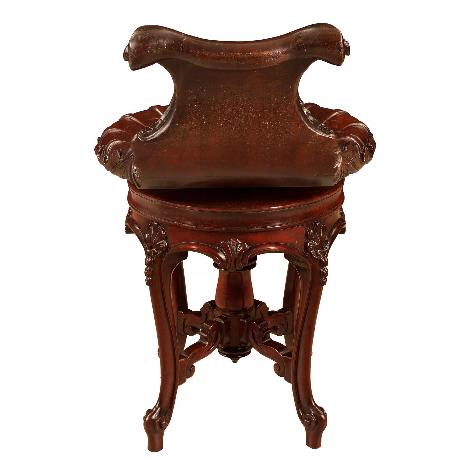 French 19th Century Louis XV Style Mahogany Adjustable Desk or Vanity Chair For Sale 2