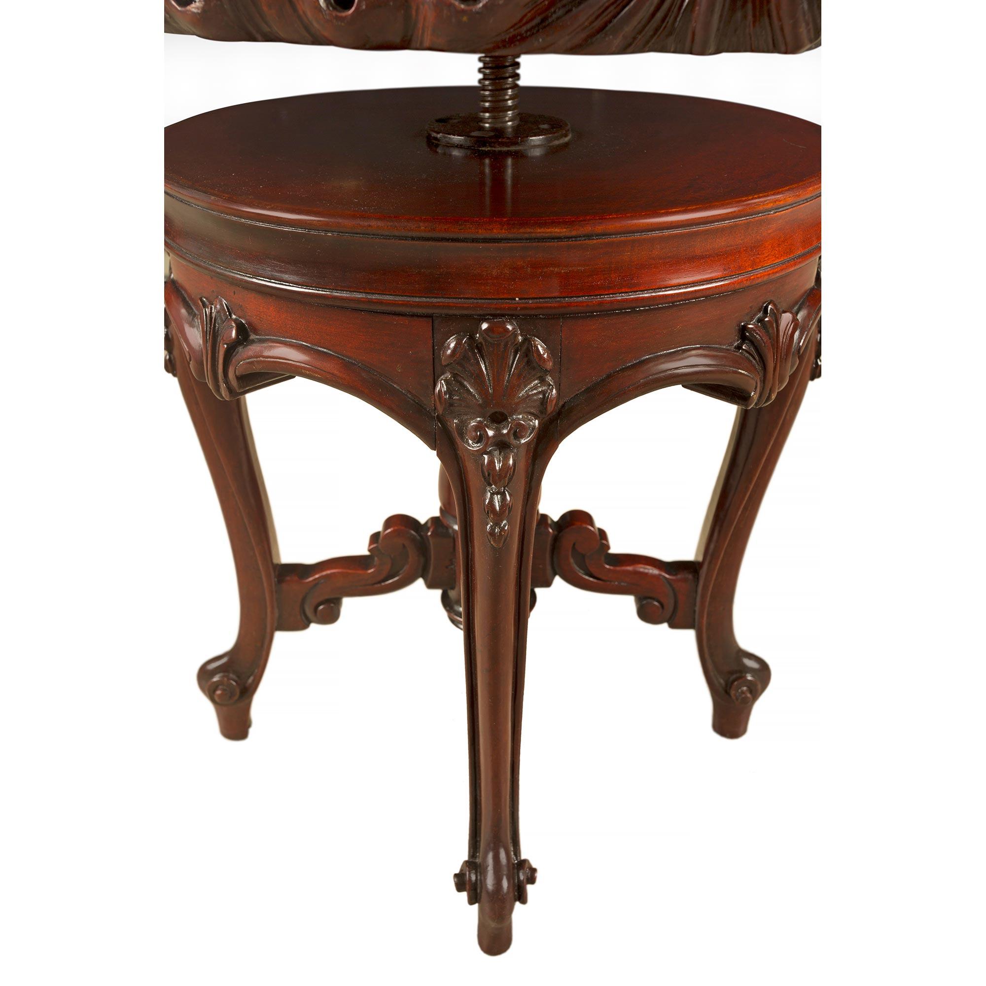Verstellbarer Schreibtisch- oder Schminktischstuhl aus Mahagoni im Louis XV-Stil des 19. Jahrhunderts im Angebot 4