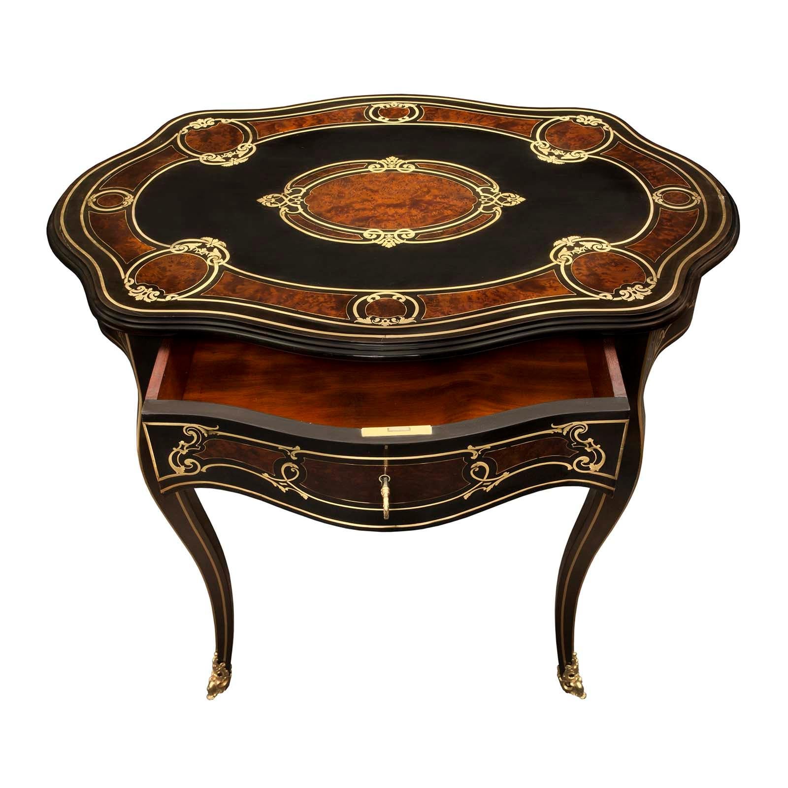 French 19th Century Louis XV Style Napoleon III Period Side Table In Good Condition For Sale In West Palm Beach, FL