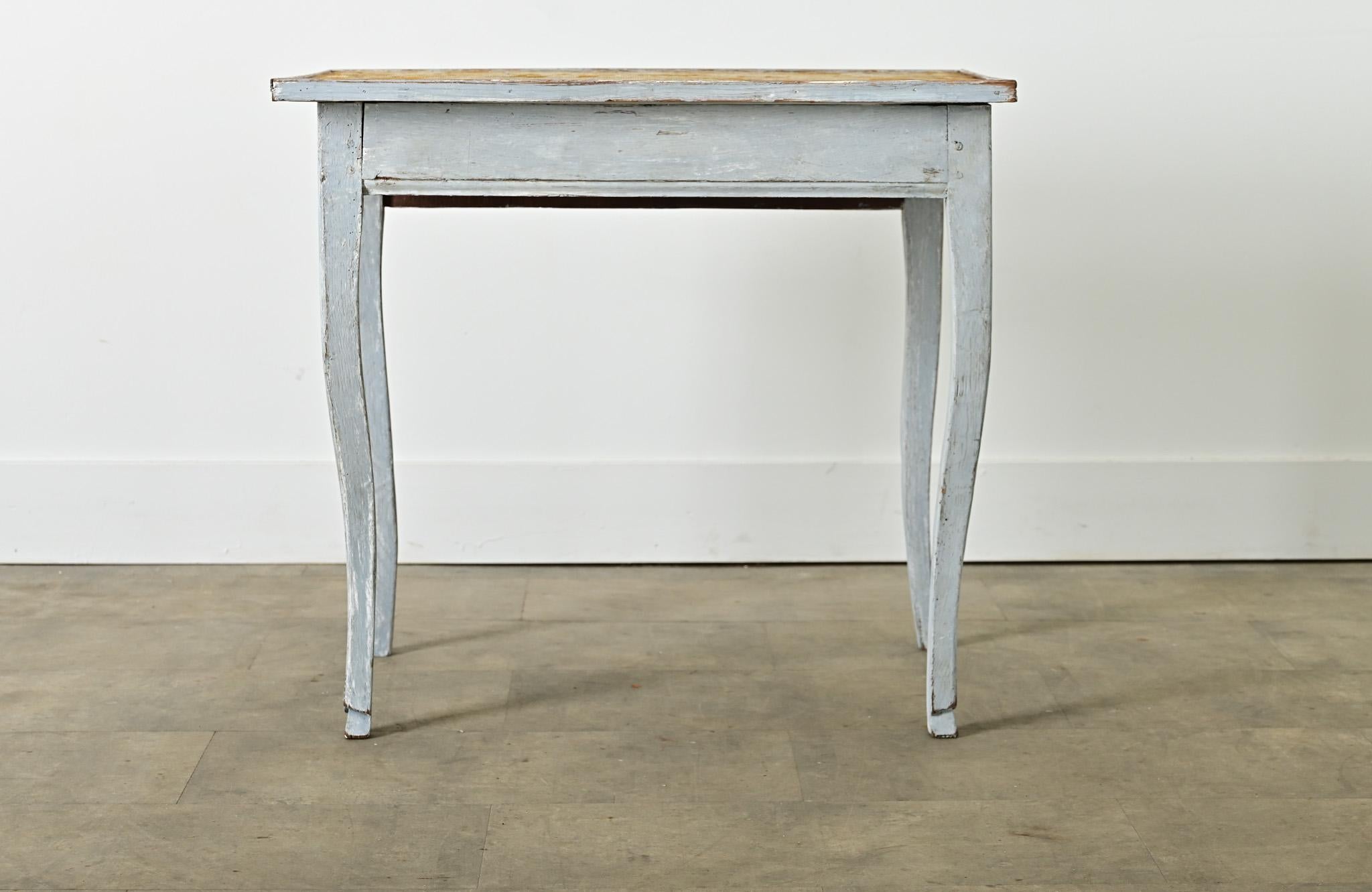 French 19th Century Louis XV Style Needlepoint Tea Table For Sale 8