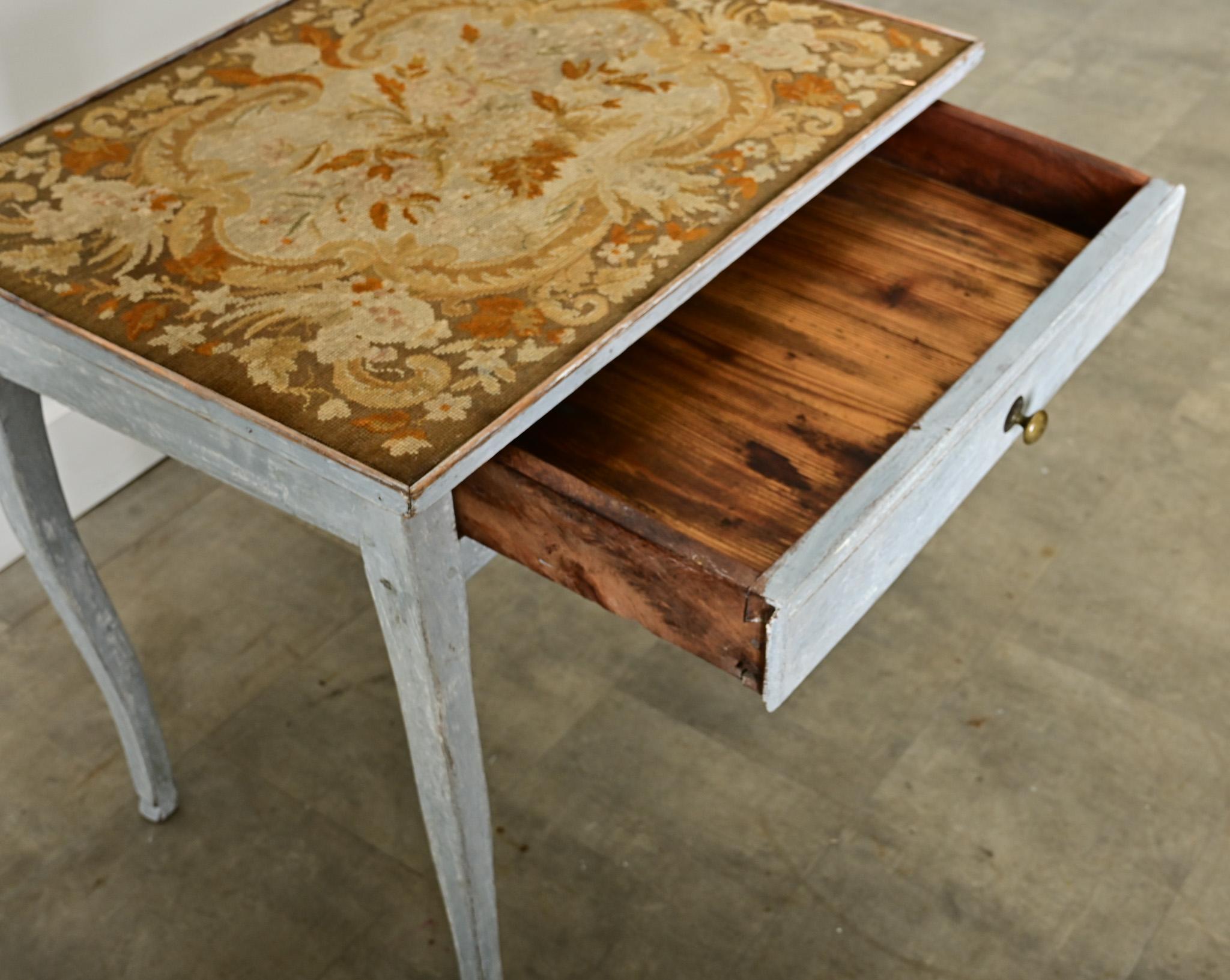 French 19th Century Louis XV Style Needlepoint Tea Table For Sale 3
