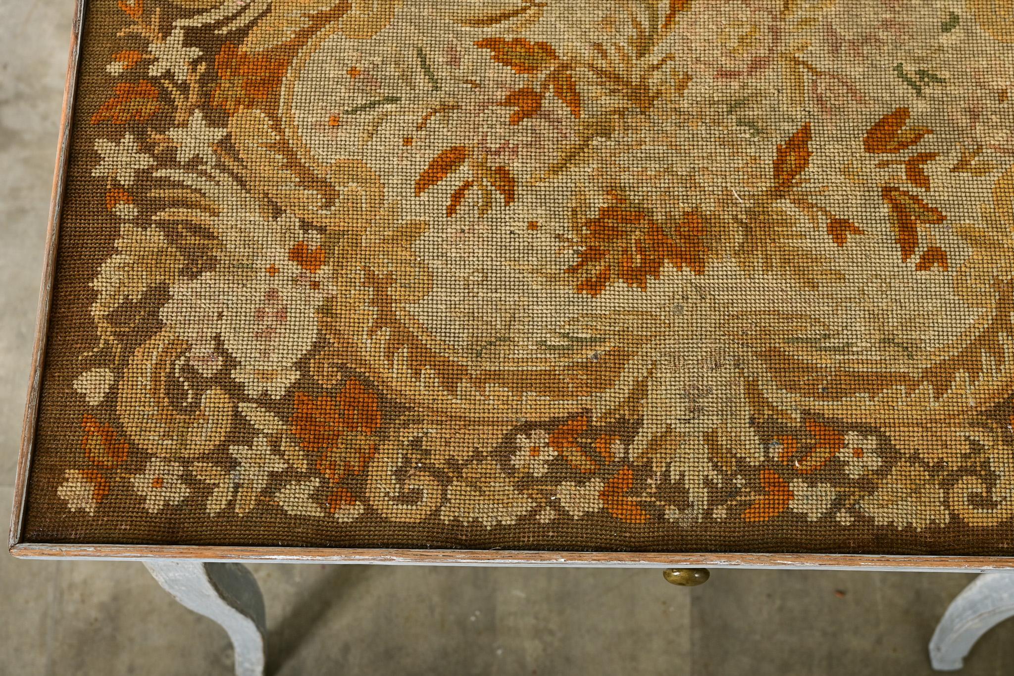 French 19th Century Louis XV Style Needlepoint Tea Table For Sale 5