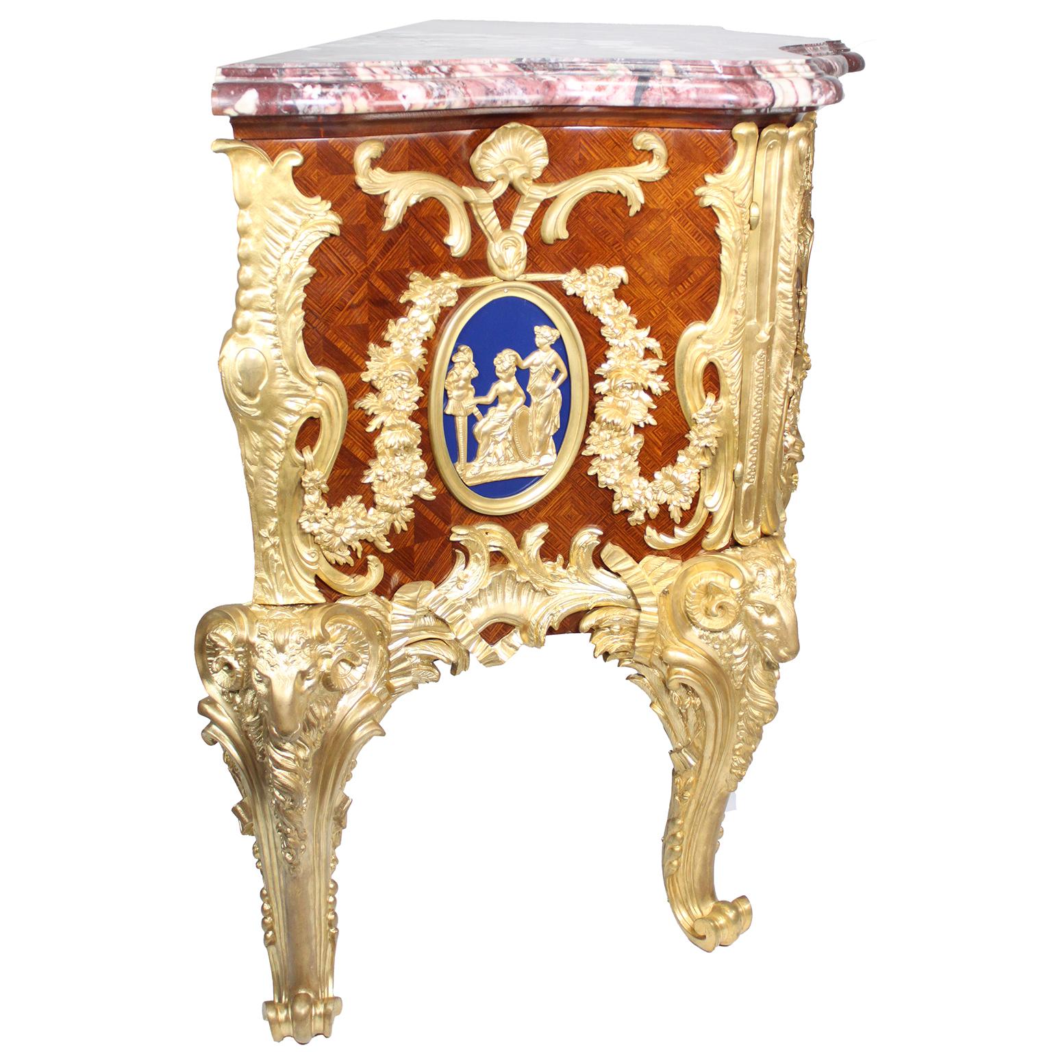 Commode Médallier francese del XIX secolo in stile Luigi XV con ormeggio in mogano in vendita 6