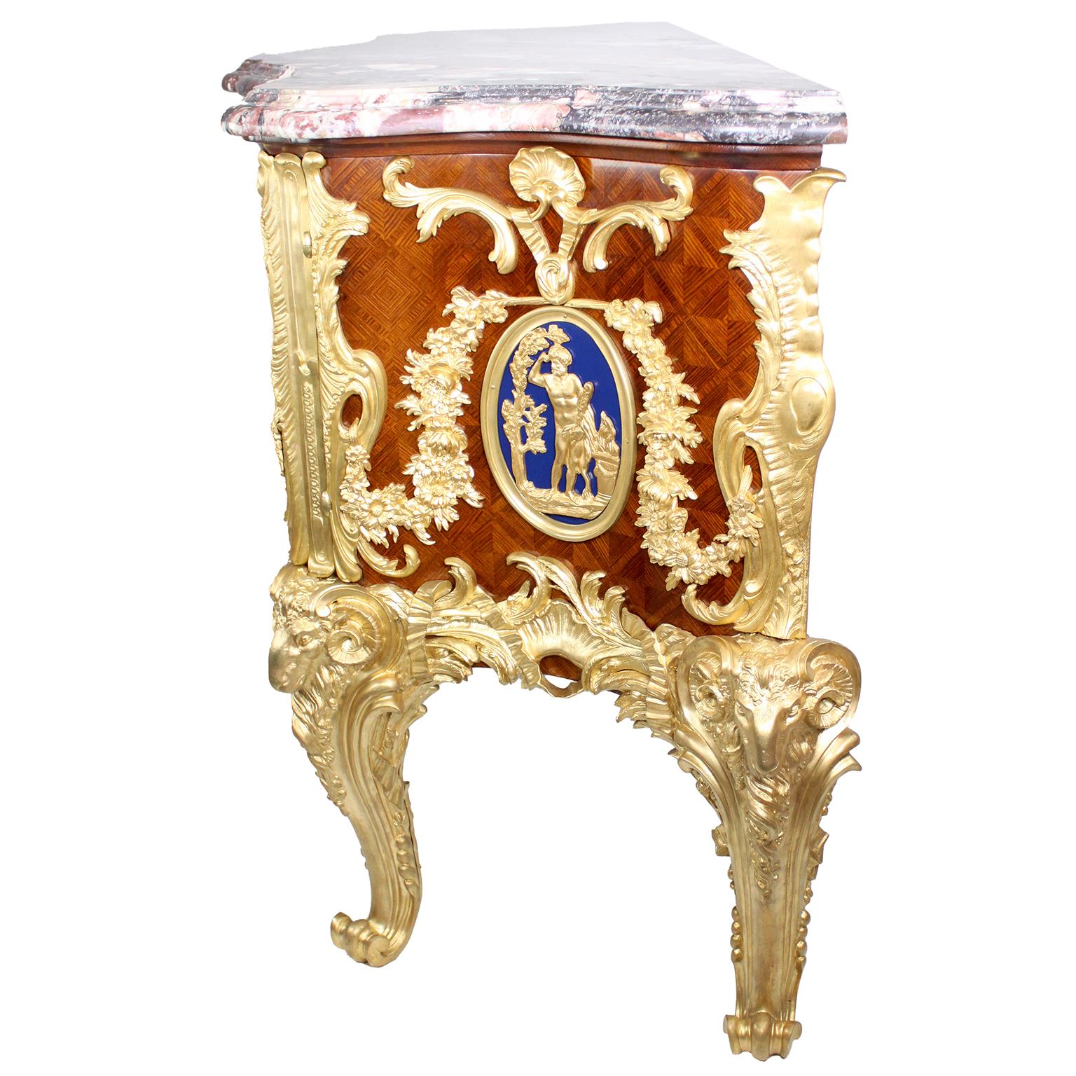 Commode Médallier francese del XIX secolo in stile Luigi XV con ormeggio in mogano in vendita 7