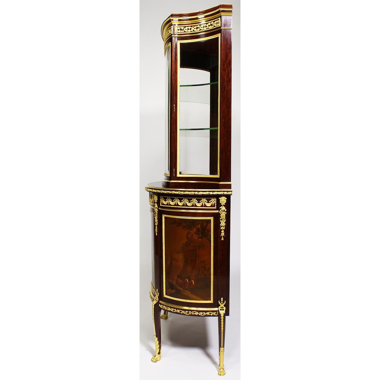 French Louis XV Style Ormolu and Vernis Martin Vitrine Attributed to F. Linke For Sale 7