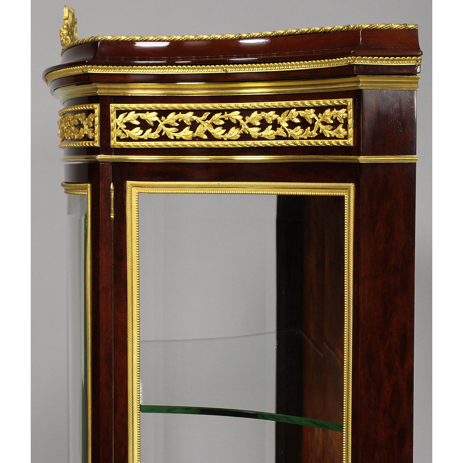 French Louis XV Style Ormolu and Vernis Martin Vitrine Attributed to F. Linke For Sale 8