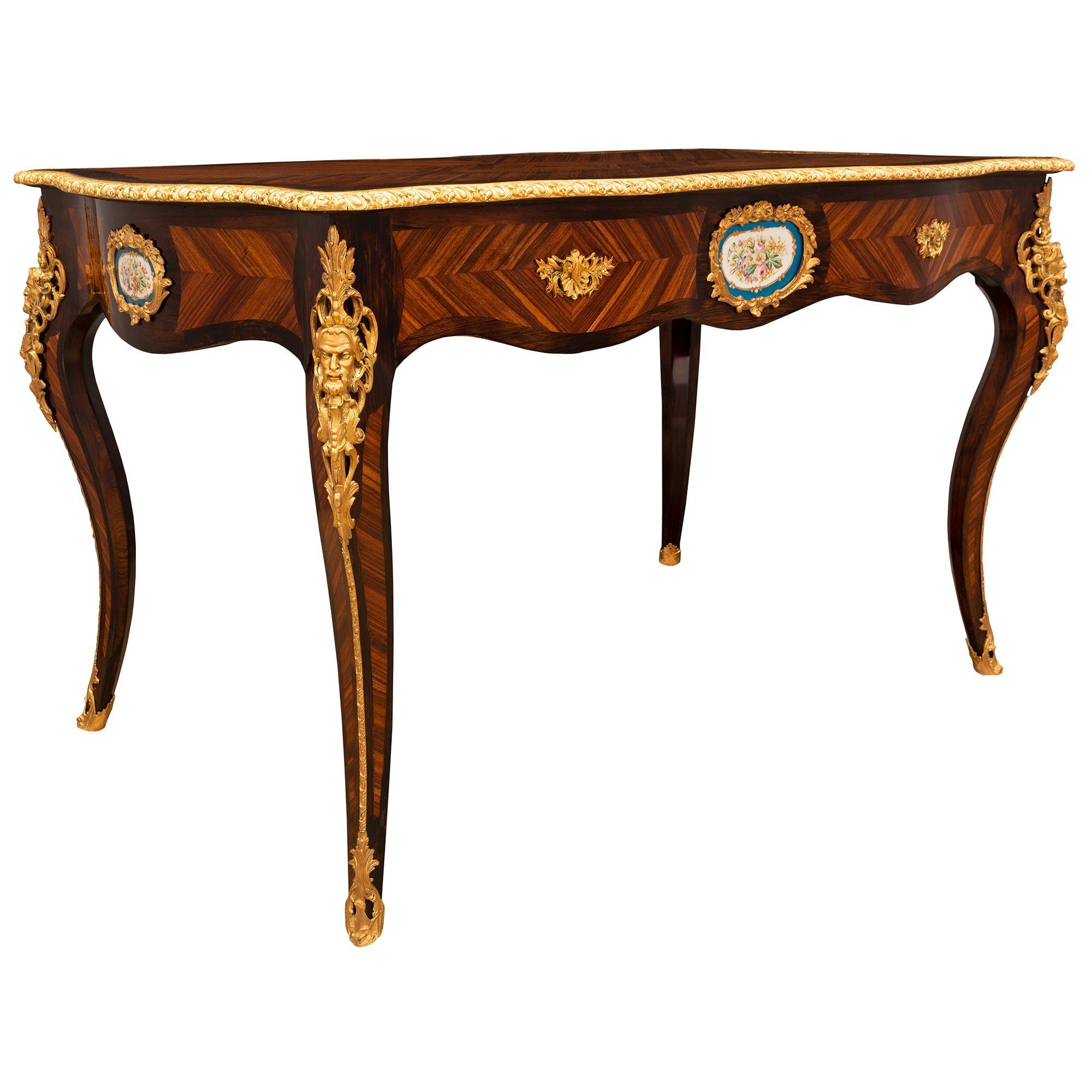 French 19th Century Louis XV Style Rosewood and Ormolu Center Table In Good Condition In West Palm Beach, FL